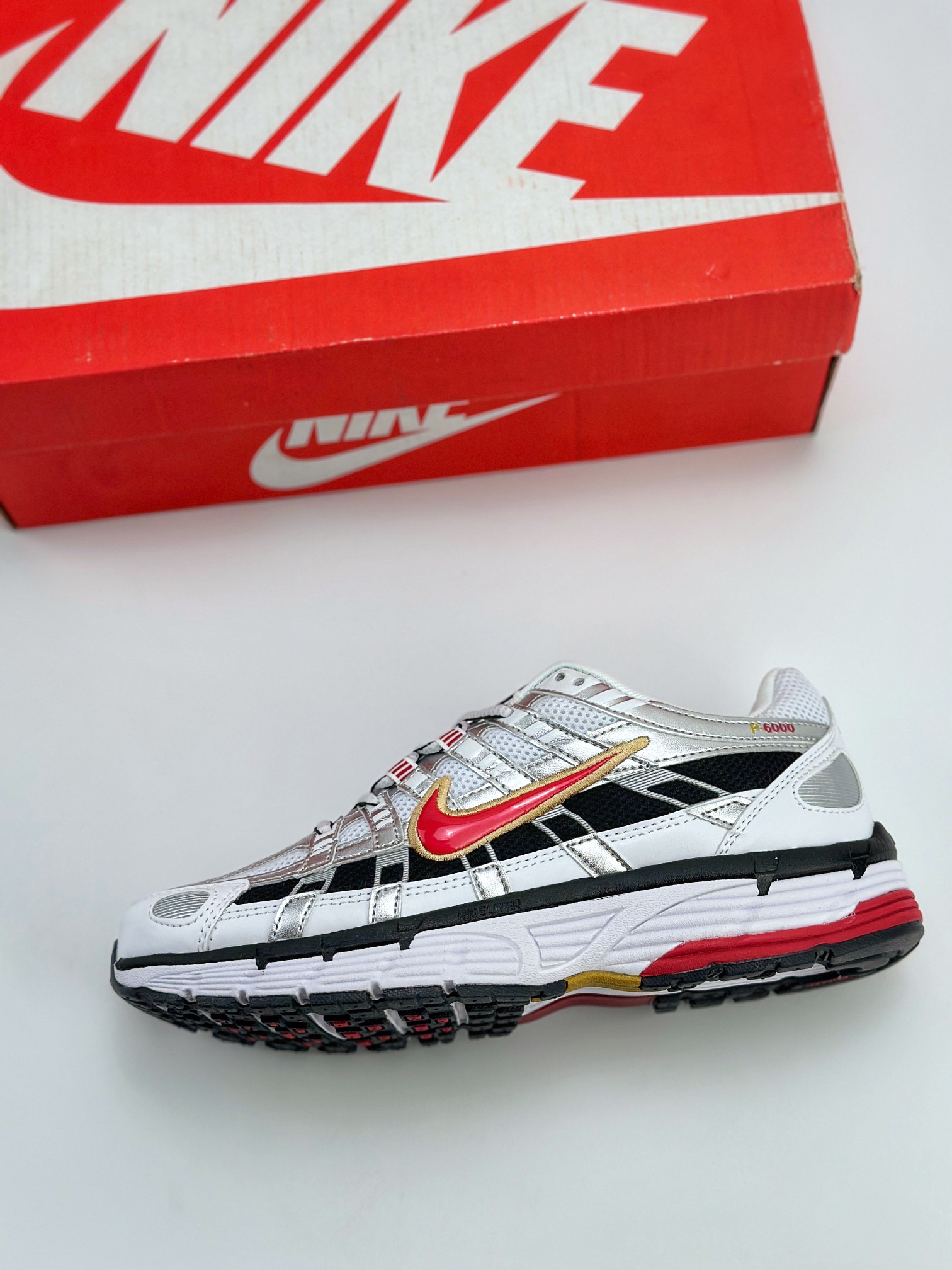 Nike P-6000 Initiator Running 耐克INS 白黑红 复古休闲运动老爹鞋 BV1021-101