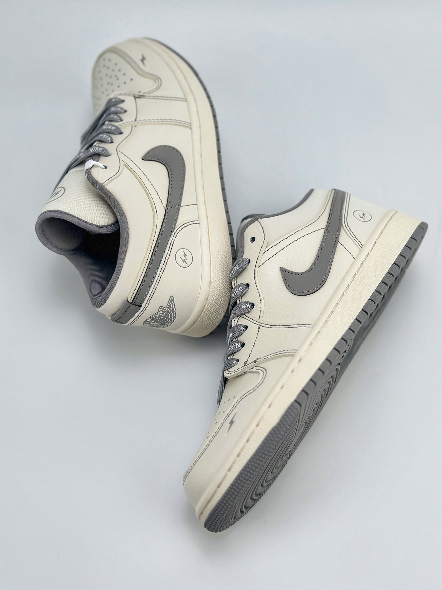 Air Jordan 1 Retro Low x Fragment Design 闪电藤原浩联名 CF3688-020