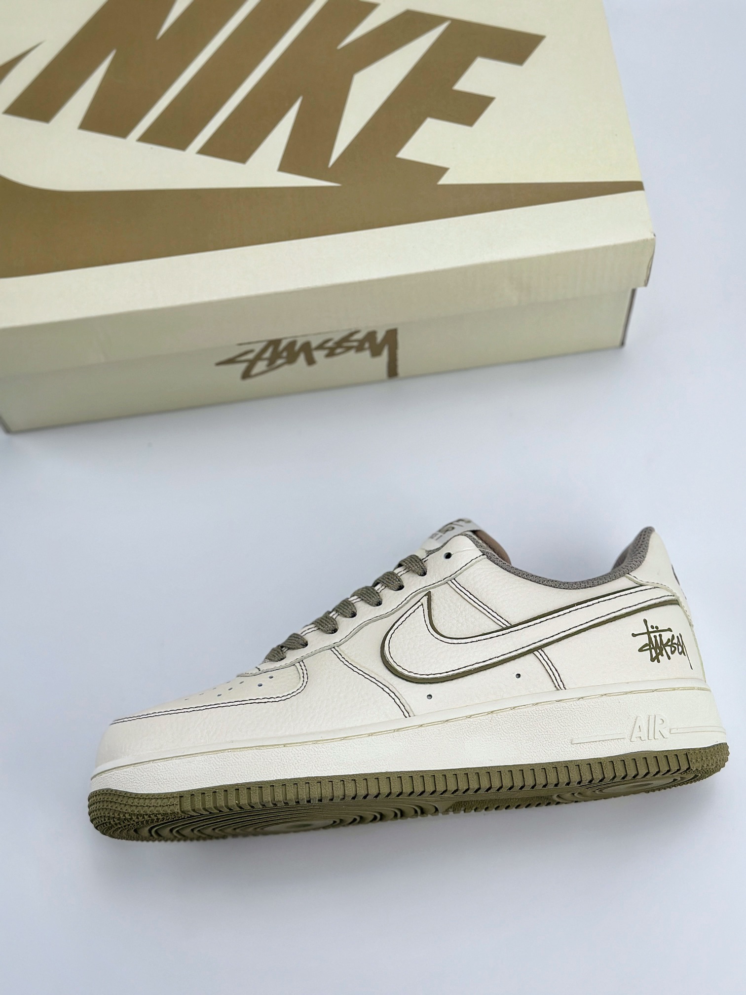 Nike Air Force 1 Low 07 x Stussy 斯图西米白绿 UN1635-777