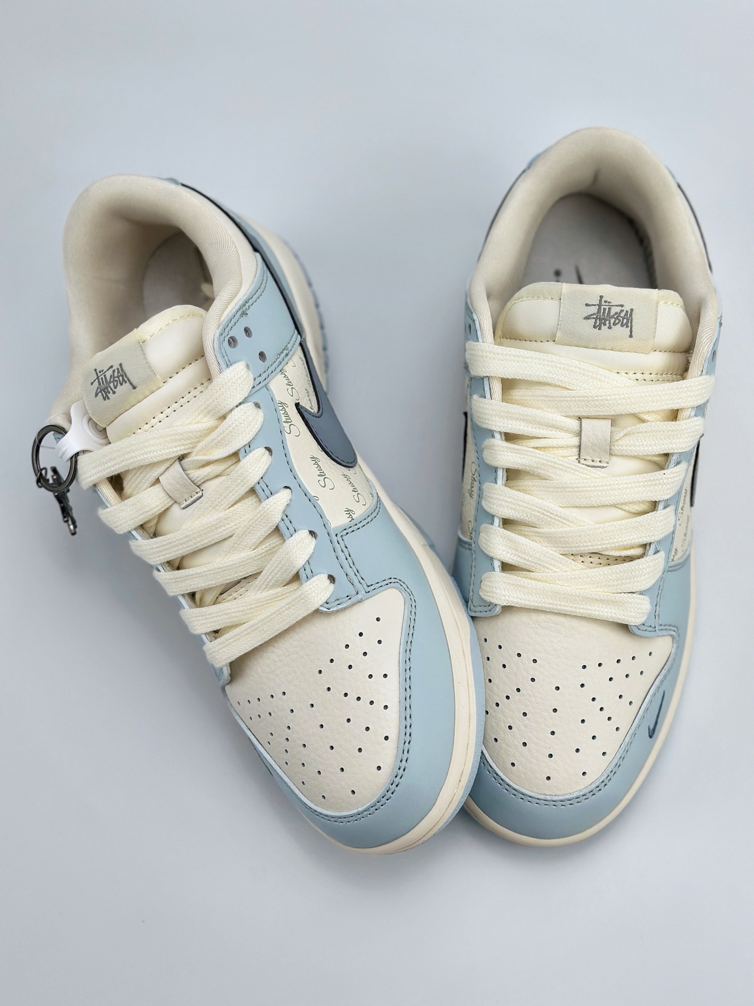 Nike SB Dunk Low x Stussy 斯图西米白天蓝 CF3688-012