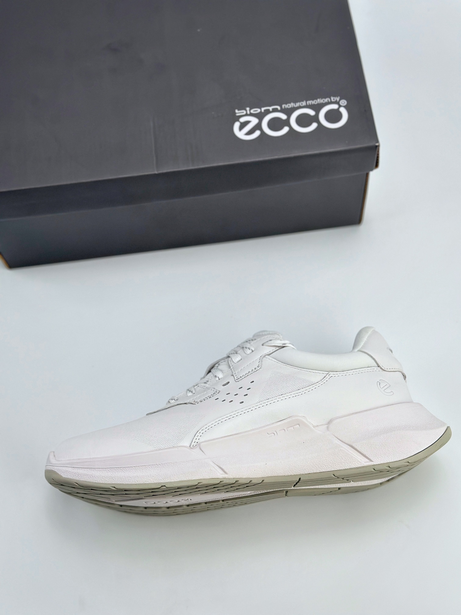 ECCO/爱步 运动跑鞋/休闲鞋 品质 钢印Logo