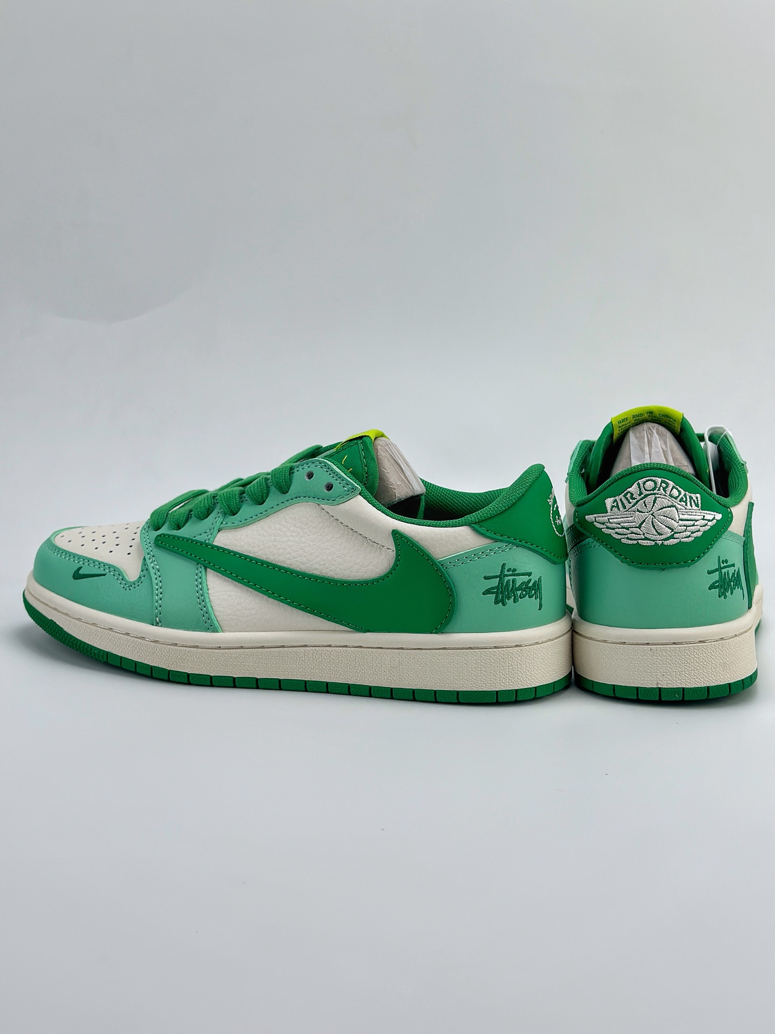 Air Jordan 1 Retro Low x Stussy 斯图西白绿 QY0368-968