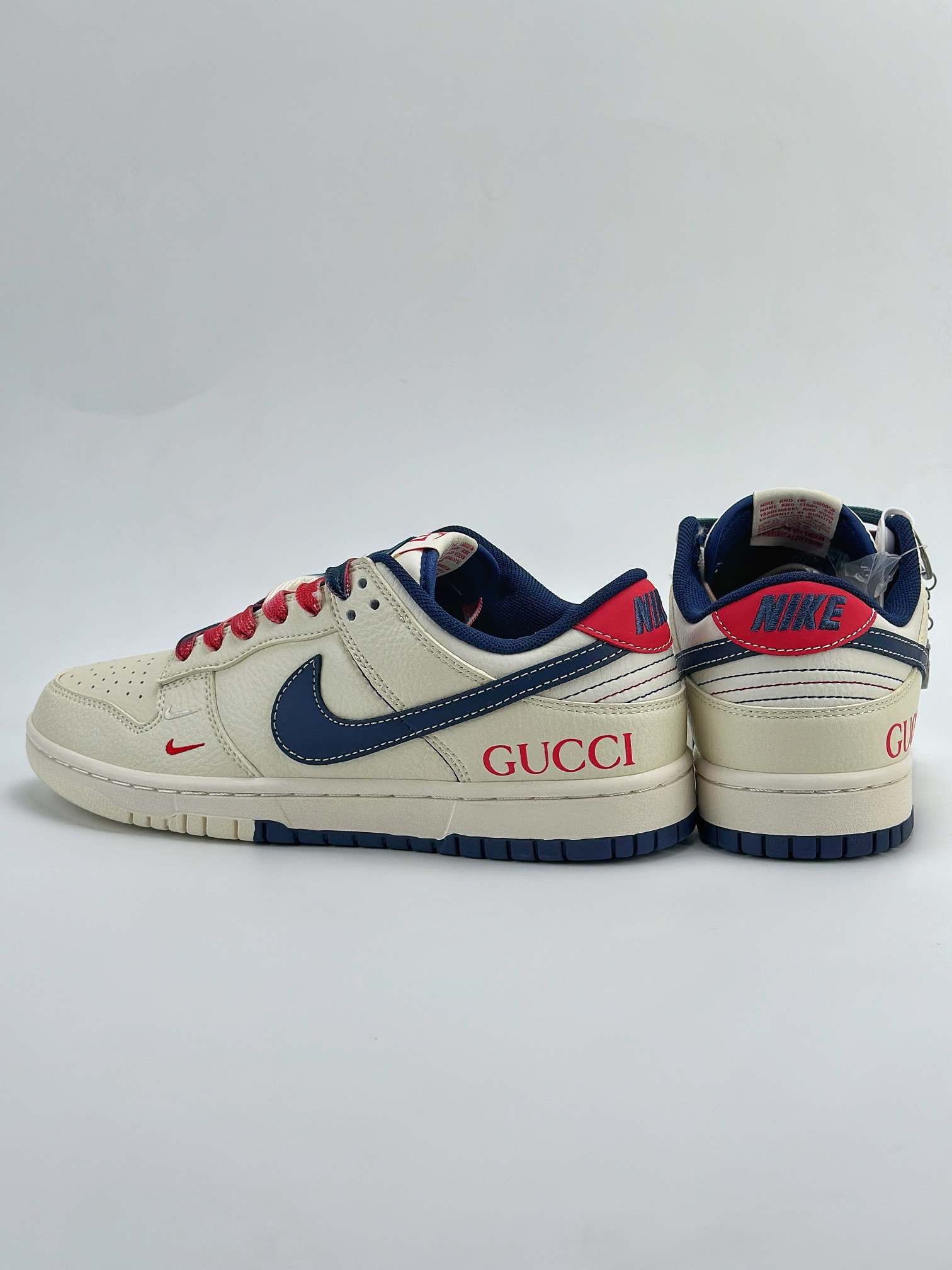 Nike SB Dunk Low x GUCCI 古驰米白蓝红小钩 XY1688-003