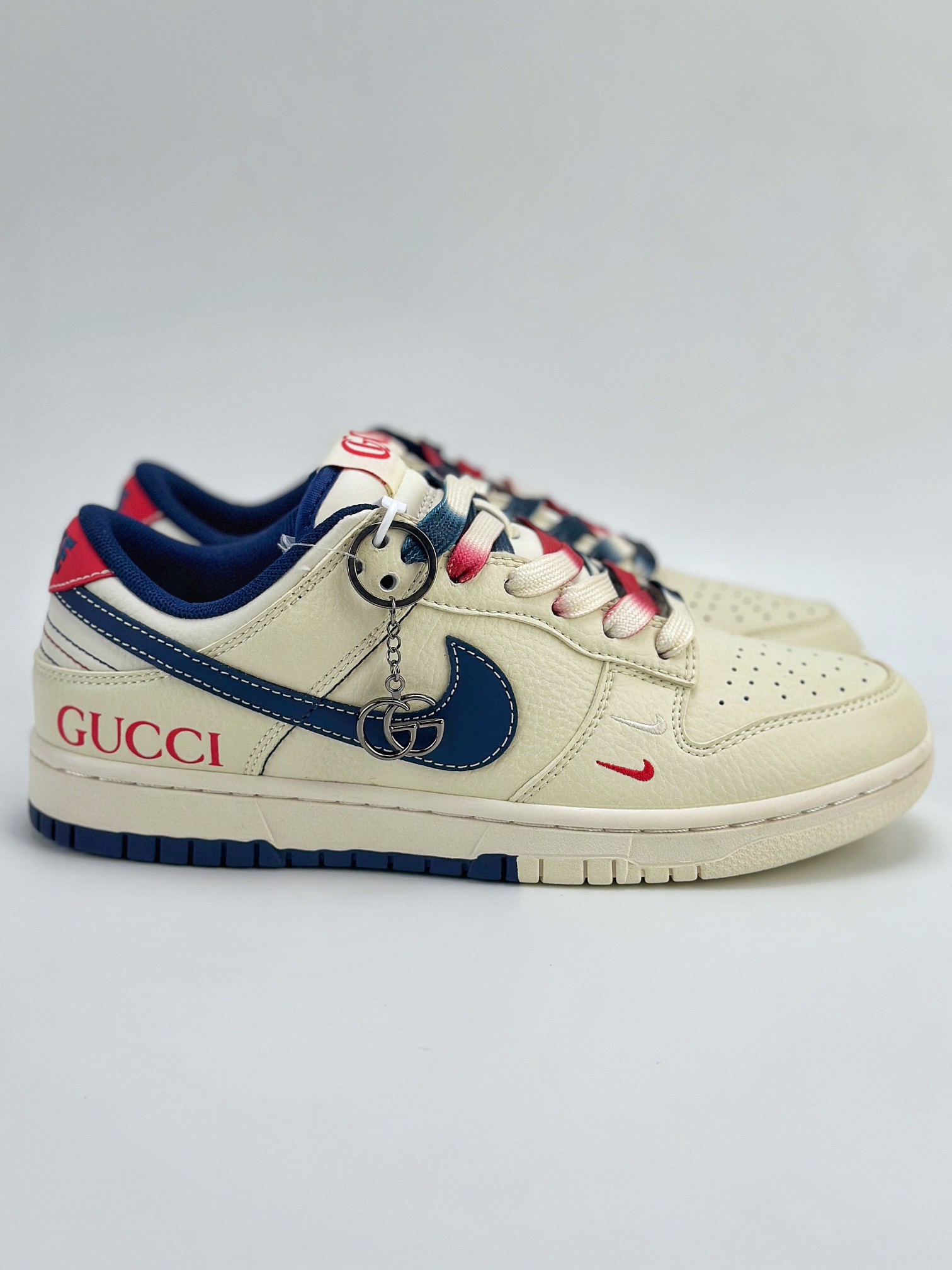 Nike SB Dunk Low x GUCCI 古驰米白蓝红小钩 XY1688-003