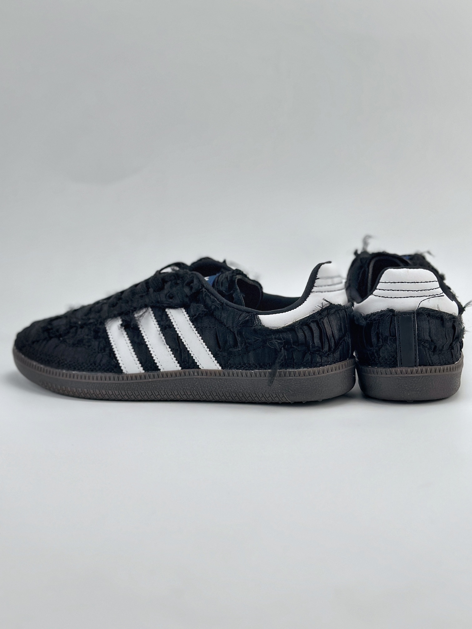 adidas originals Samba OG x Caroline SATIN SHOES 黑白 JQ4749