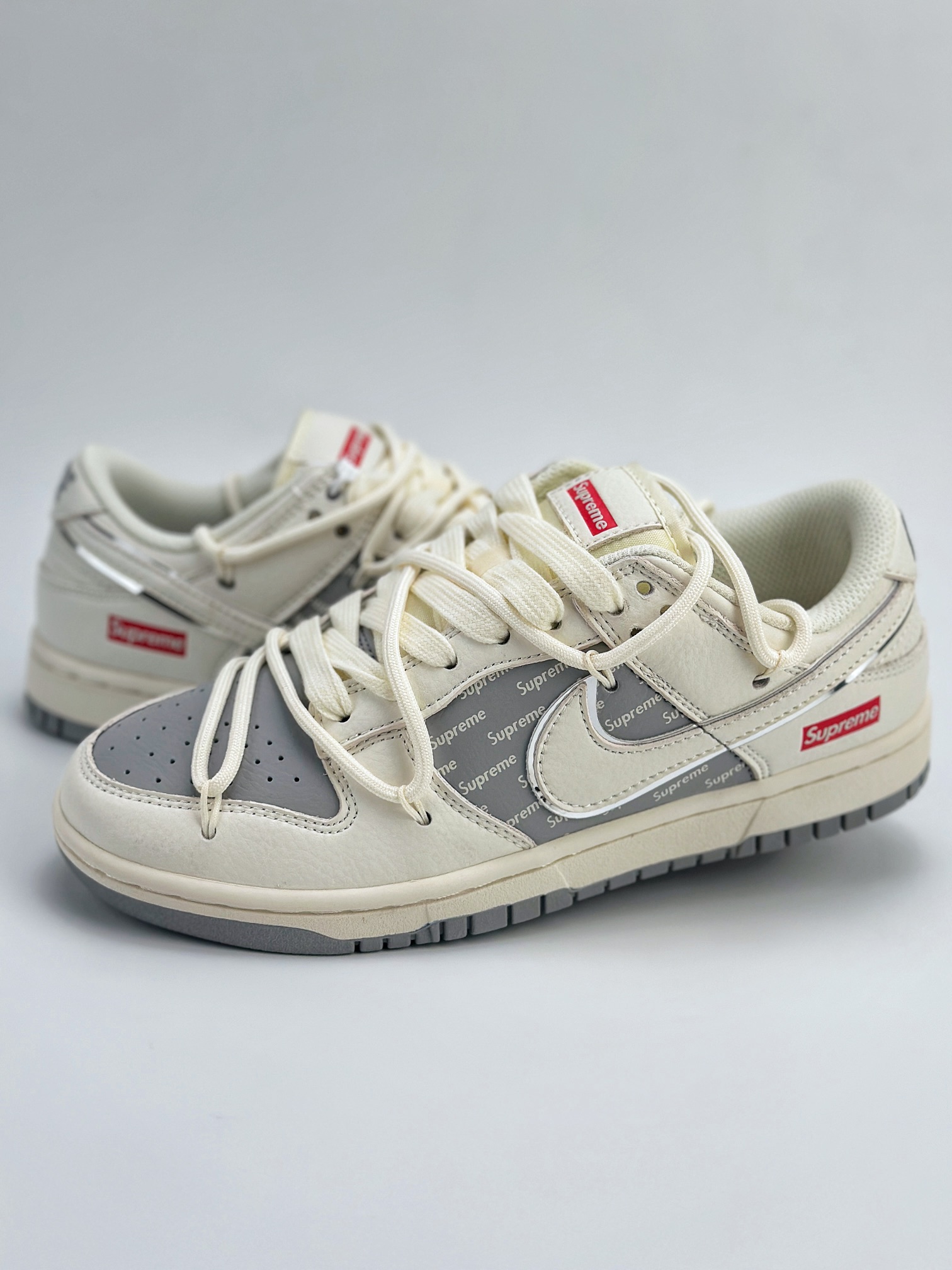 Nike SB Dunk Low x Supreme 白灰绑带 JJ5688-106