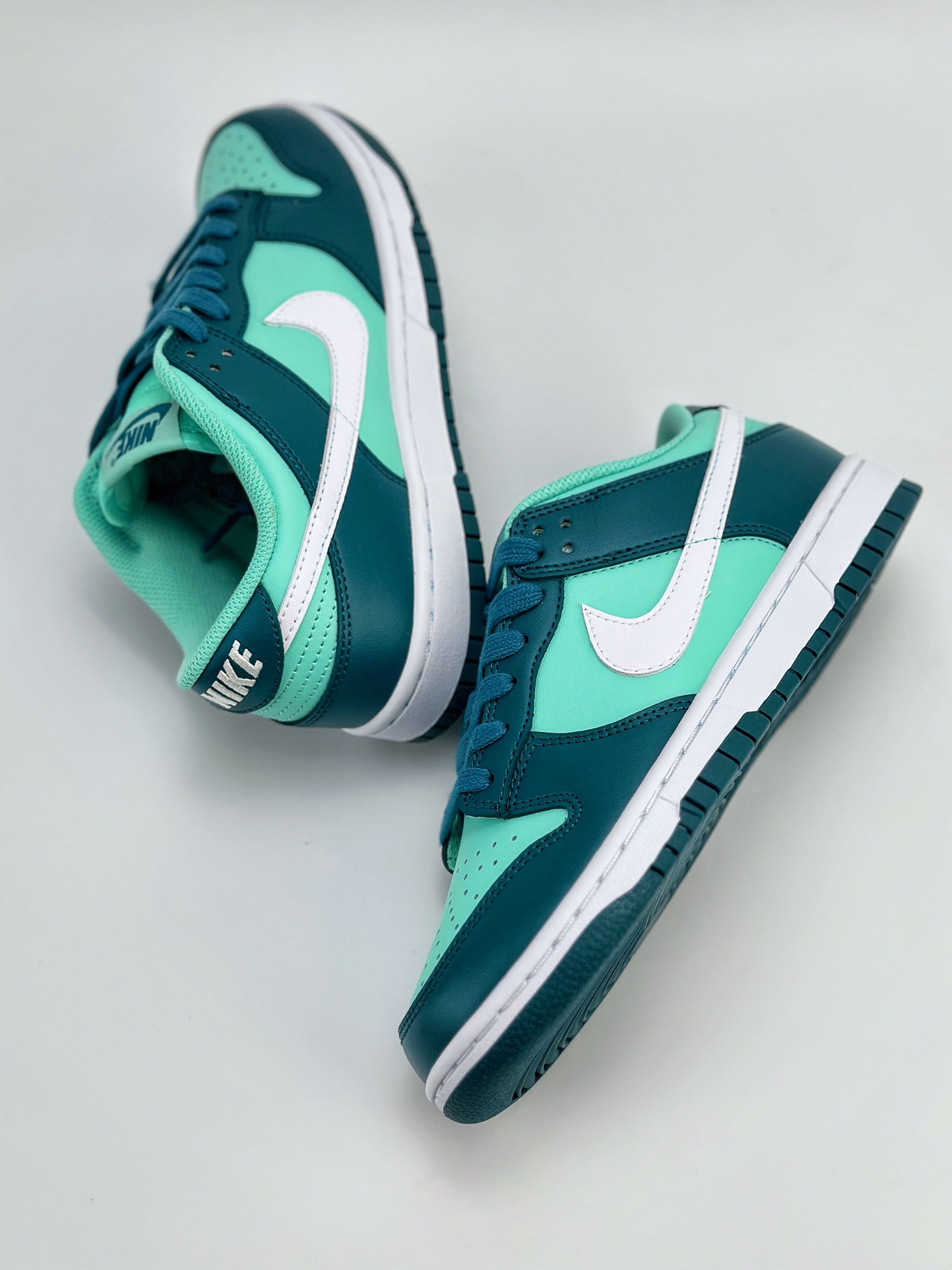 NIKE SB Dunk Low ”Geode Teal” 绿 DD1503-301