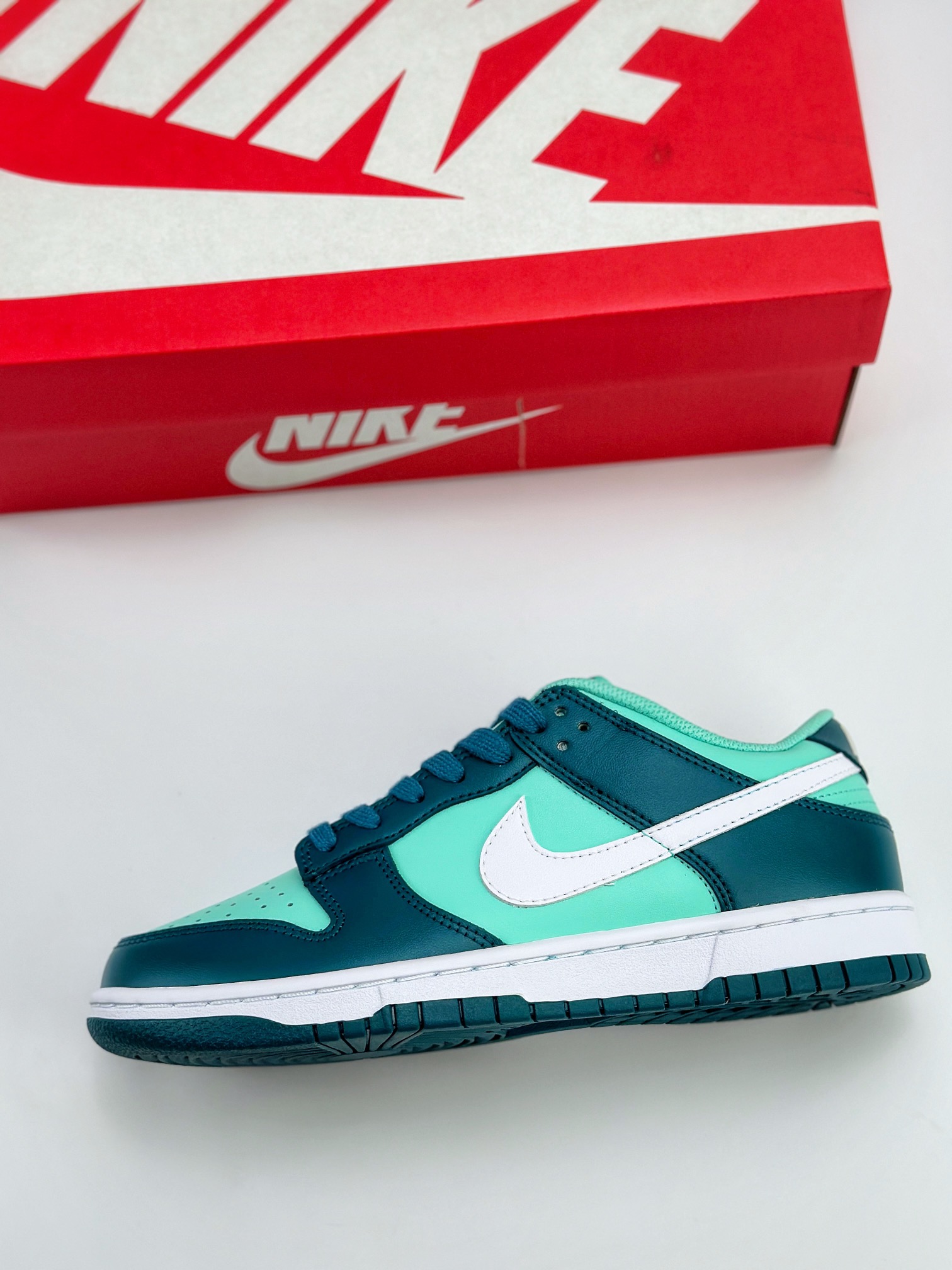 NIKE SB Dunk Low ”Geode Teal” 绿 DD1503-301