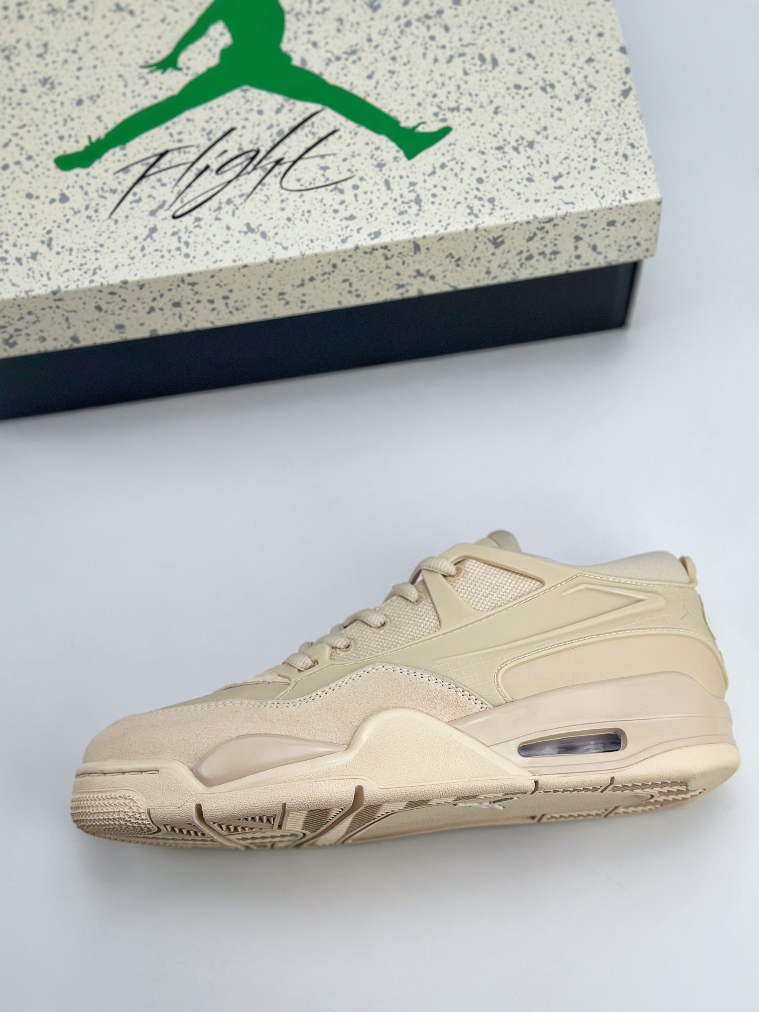 Nike Air Jordan 4 Retro RM 乔丹四代 ”Legend Light Brown” 米色 FQ7940-200