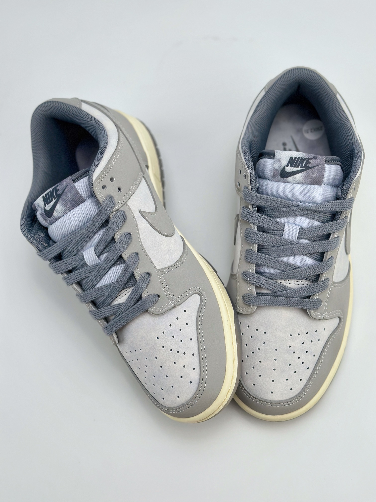 NIKE SB Dunk Low ”Cool Grey and Football Grey” 酷灰 FV1167-001