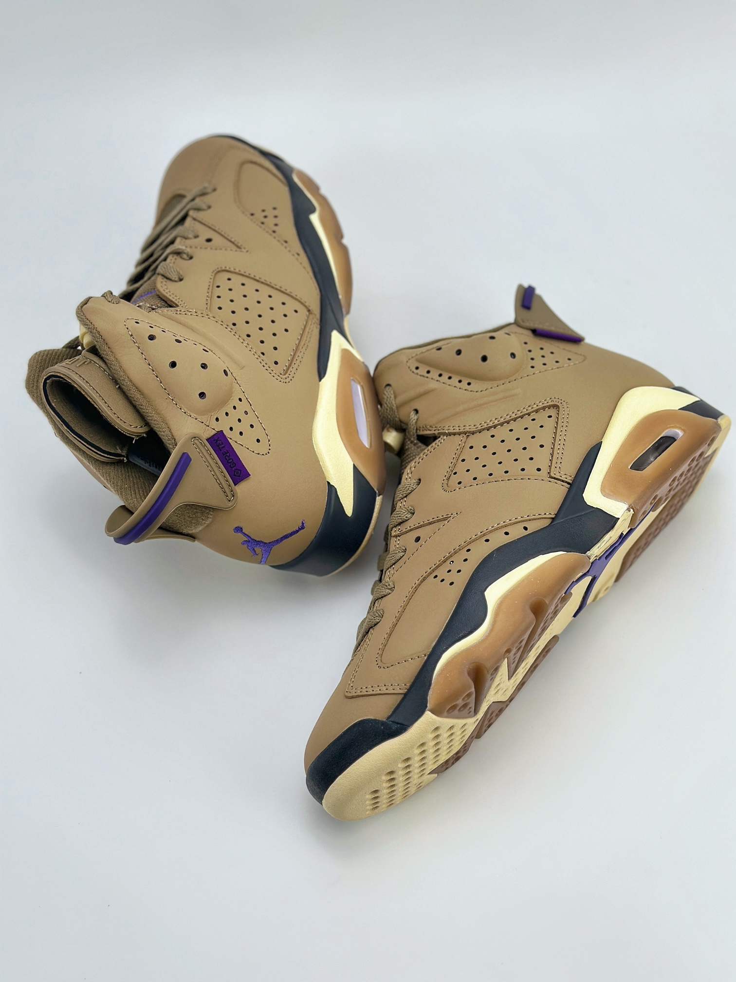 Air Jordan 6 Retro Gore-Tex ”Brown Kelp” 棕 潮流复古篮球鞋 FD1643-300