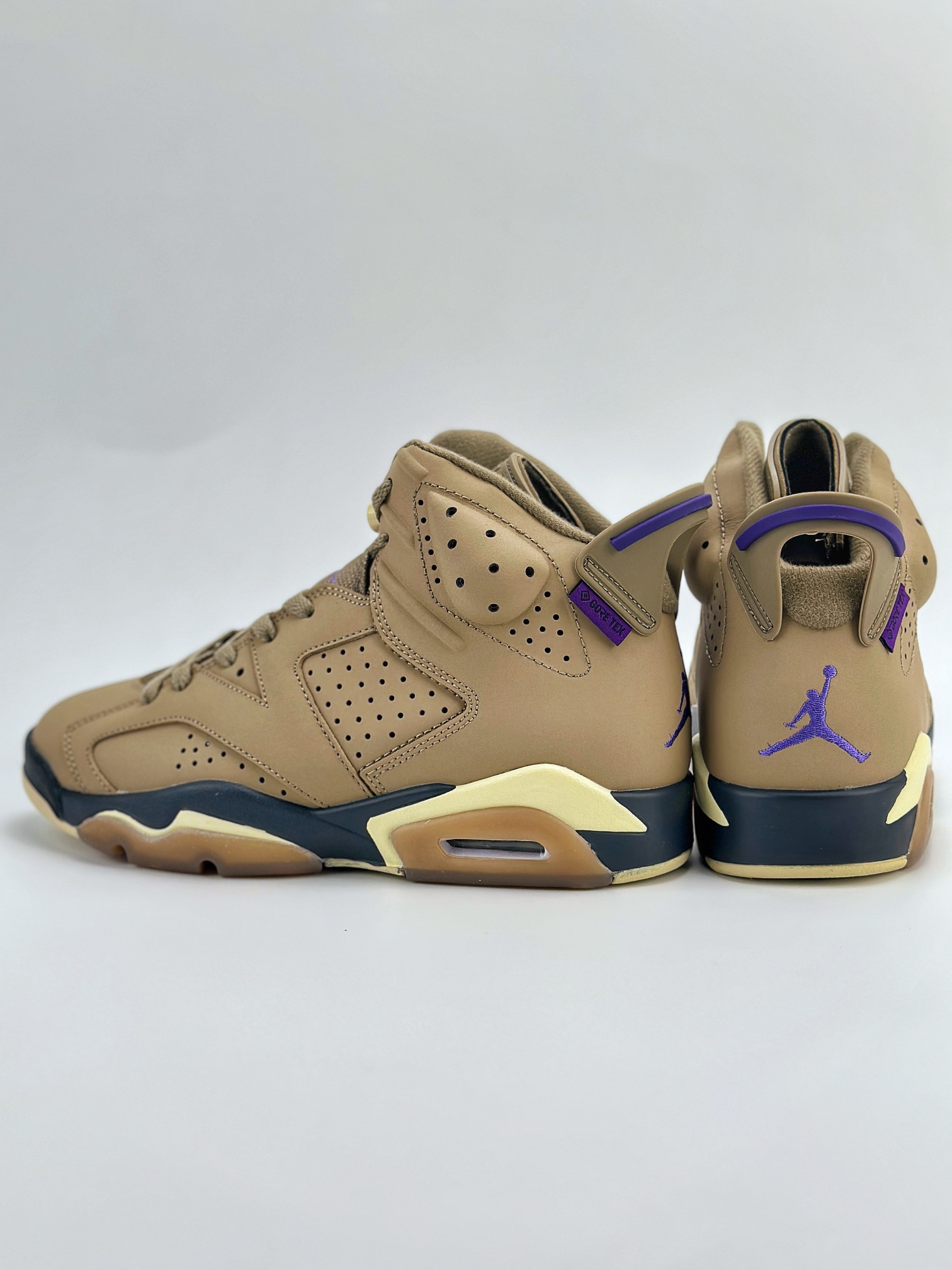 Air Jordan 6 Retro Gore-Tex ”Brown Kelp” 棕 潮流复古篮球鞋 FD1643-300