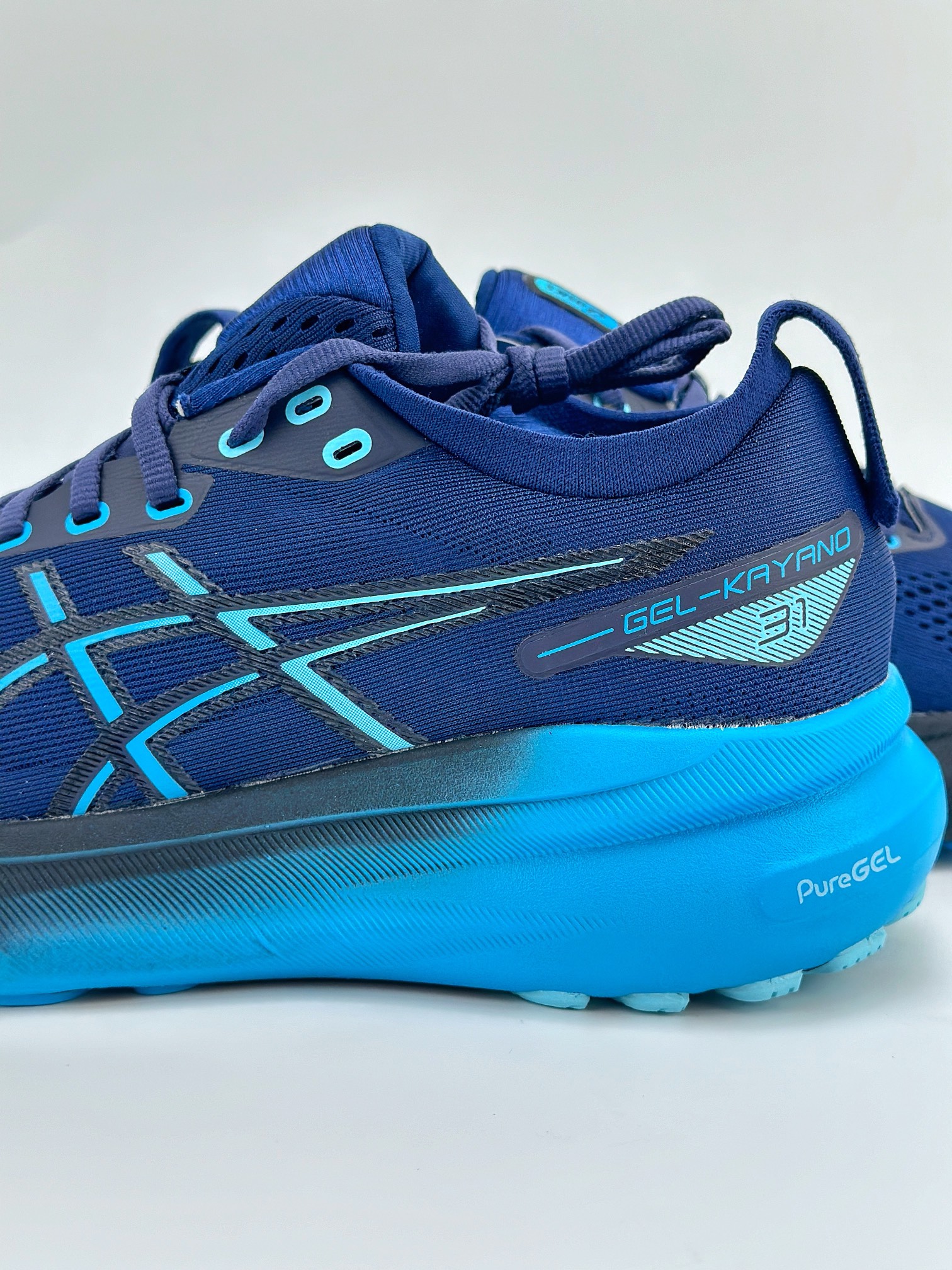 Asics Gel-Kayano 31代 运动休闲透气专业跑鞋 1011B867-401