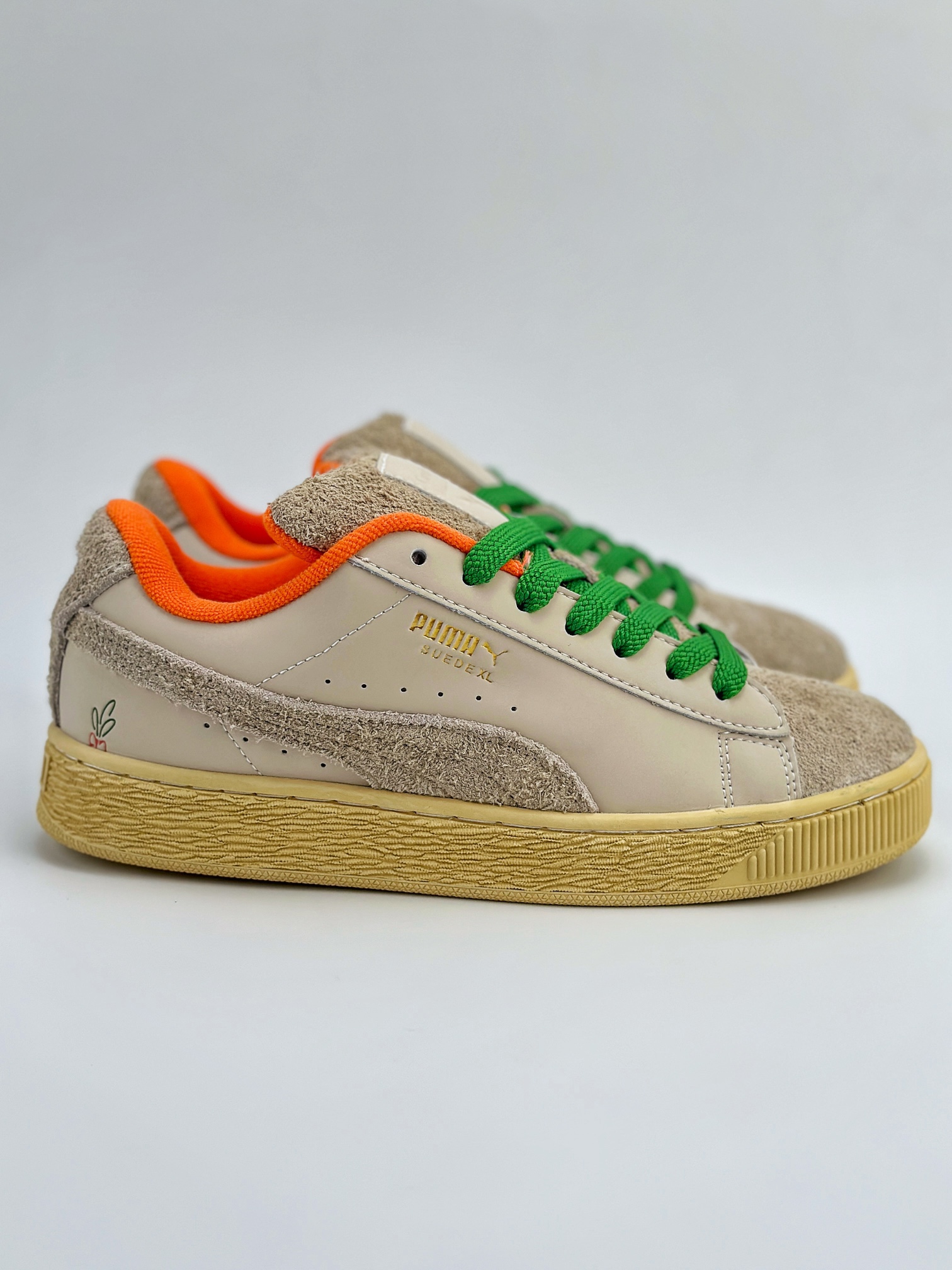 PUMA Suede XL x CARROTS 米绿色 百搭单品 厚鞋舌轻便防滑低帮板鞋 398081-01