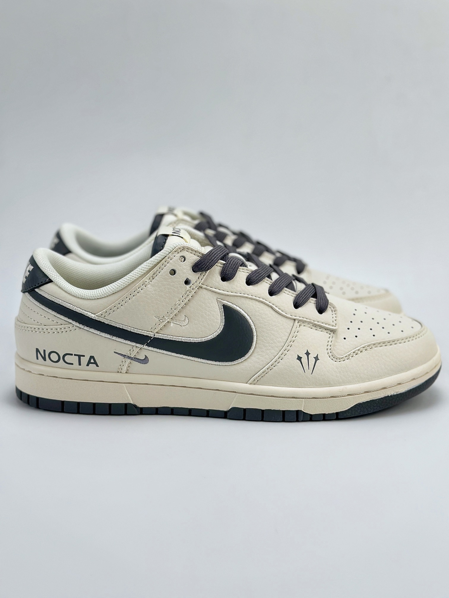 Nike SB Dunk Low x NOCTA 白灰双小钩 DQ1098-389