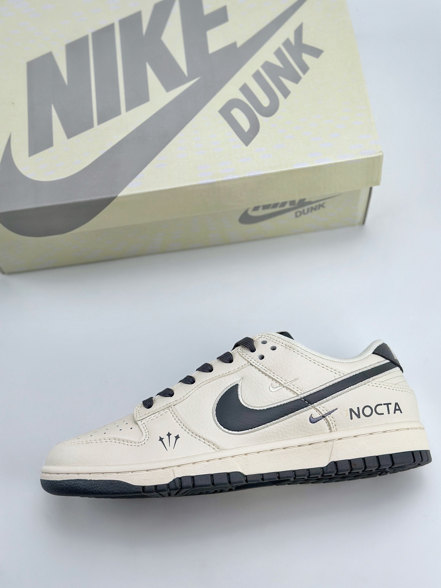 Nike SB Dunk Low x NOCTA 白灰双小钩 DQ1098-389