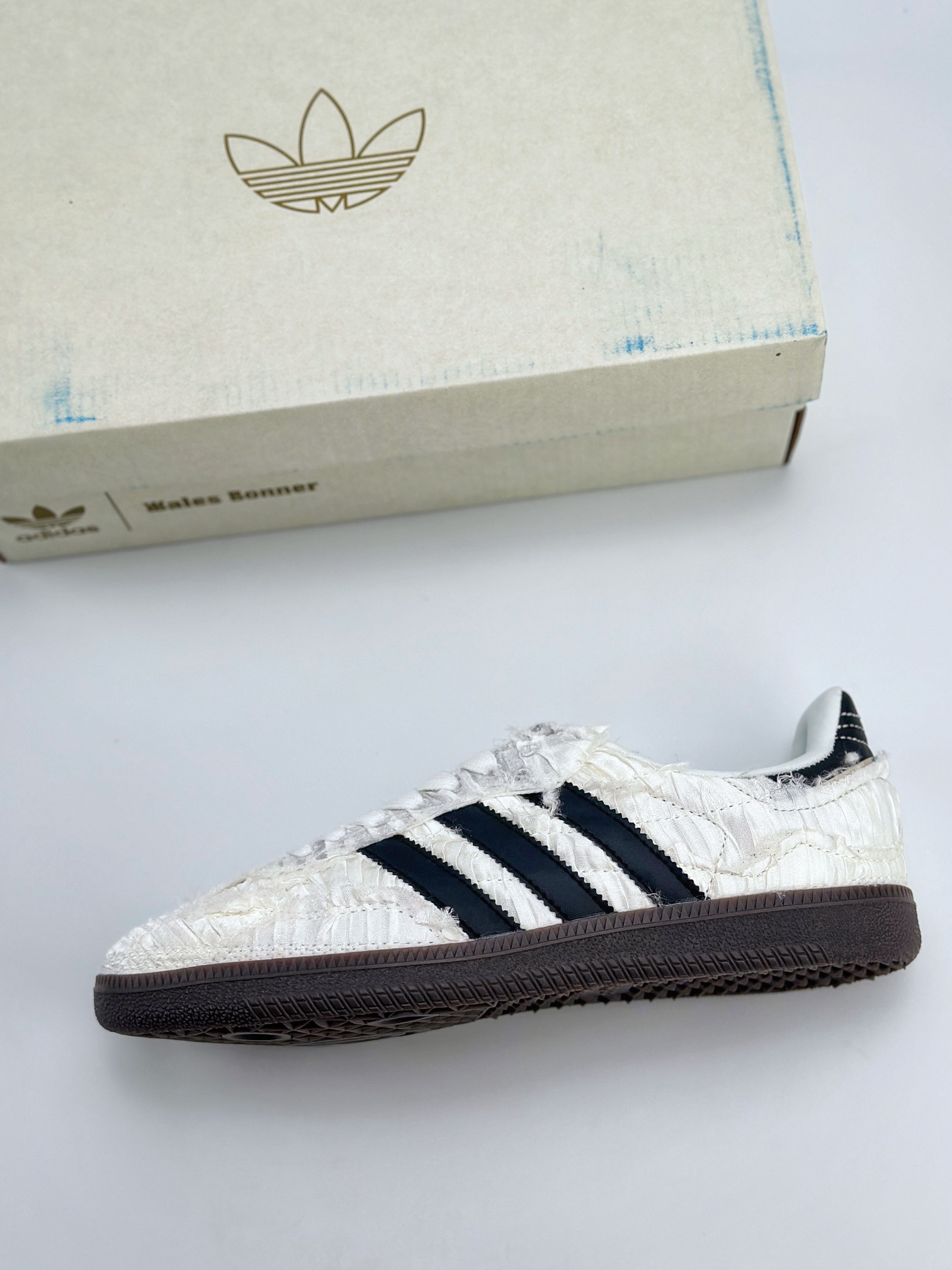 adidas originals Samba OG x Caroline SATIN SHOES 白黑 JQ4748