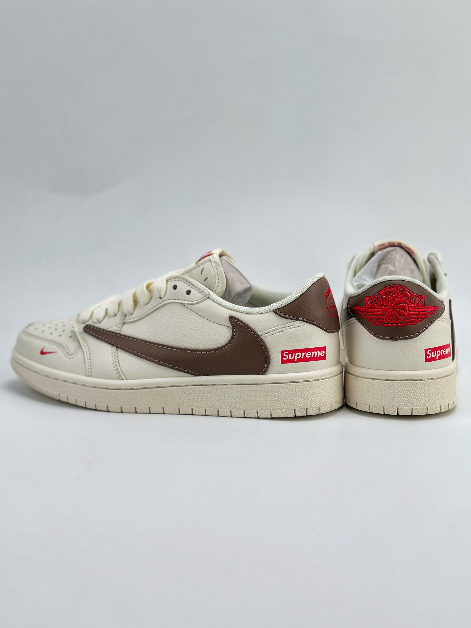 Travis Scott x Nike Air Jordan 1 Low x Supreme 三方联名 Air Jordan 1 Low 反转白棕红小钩倒钩 QY0268-969