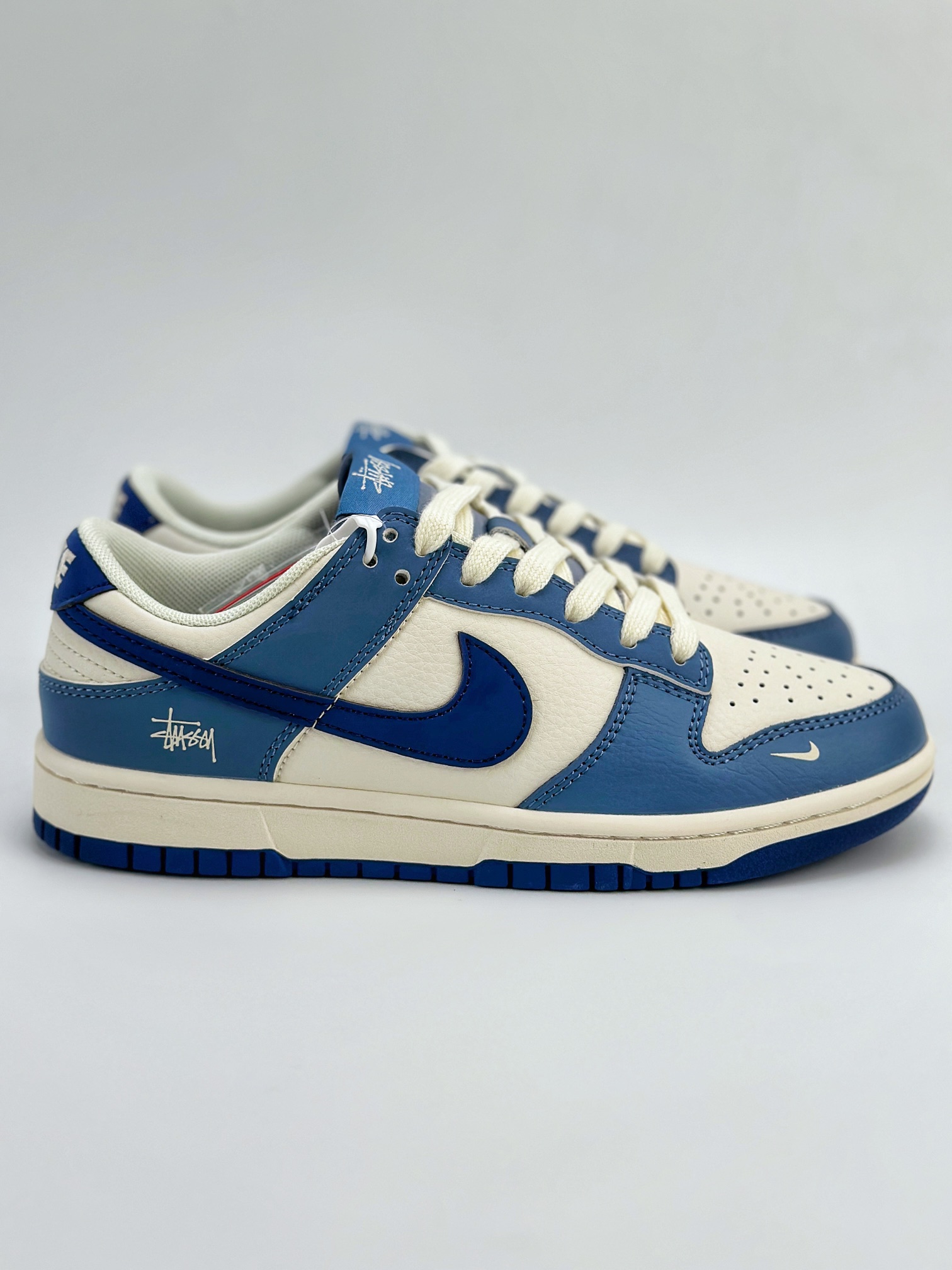 Nike SB Dunk Low x Stussy 白蓝 XX9292-003