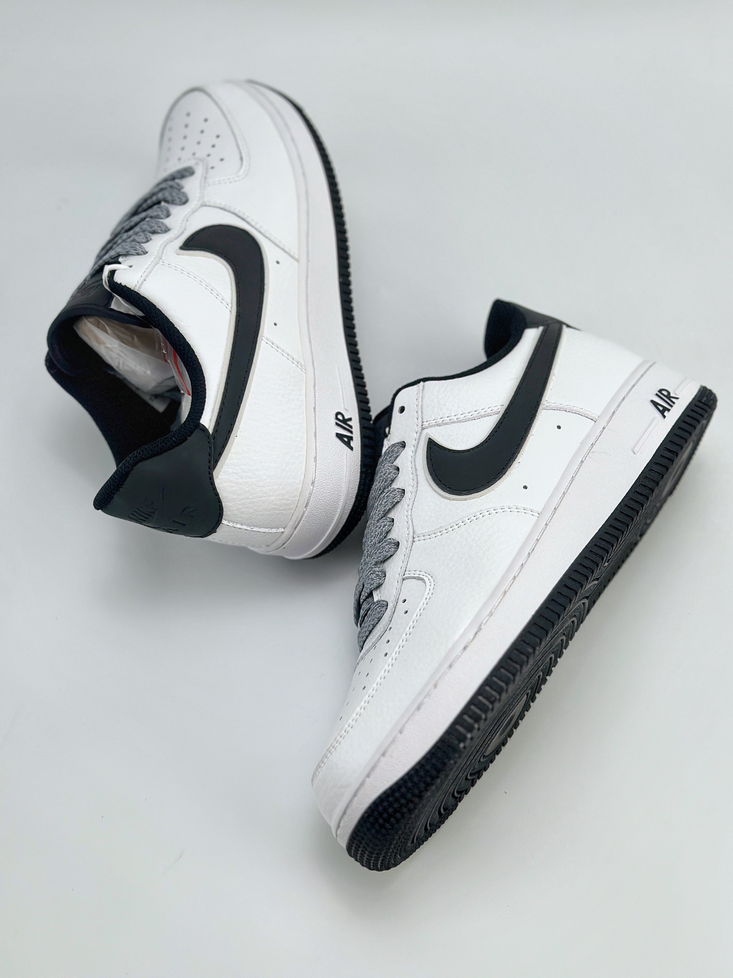 Nike Air Force 1 Low 07 白黑满天星 LS0216-026