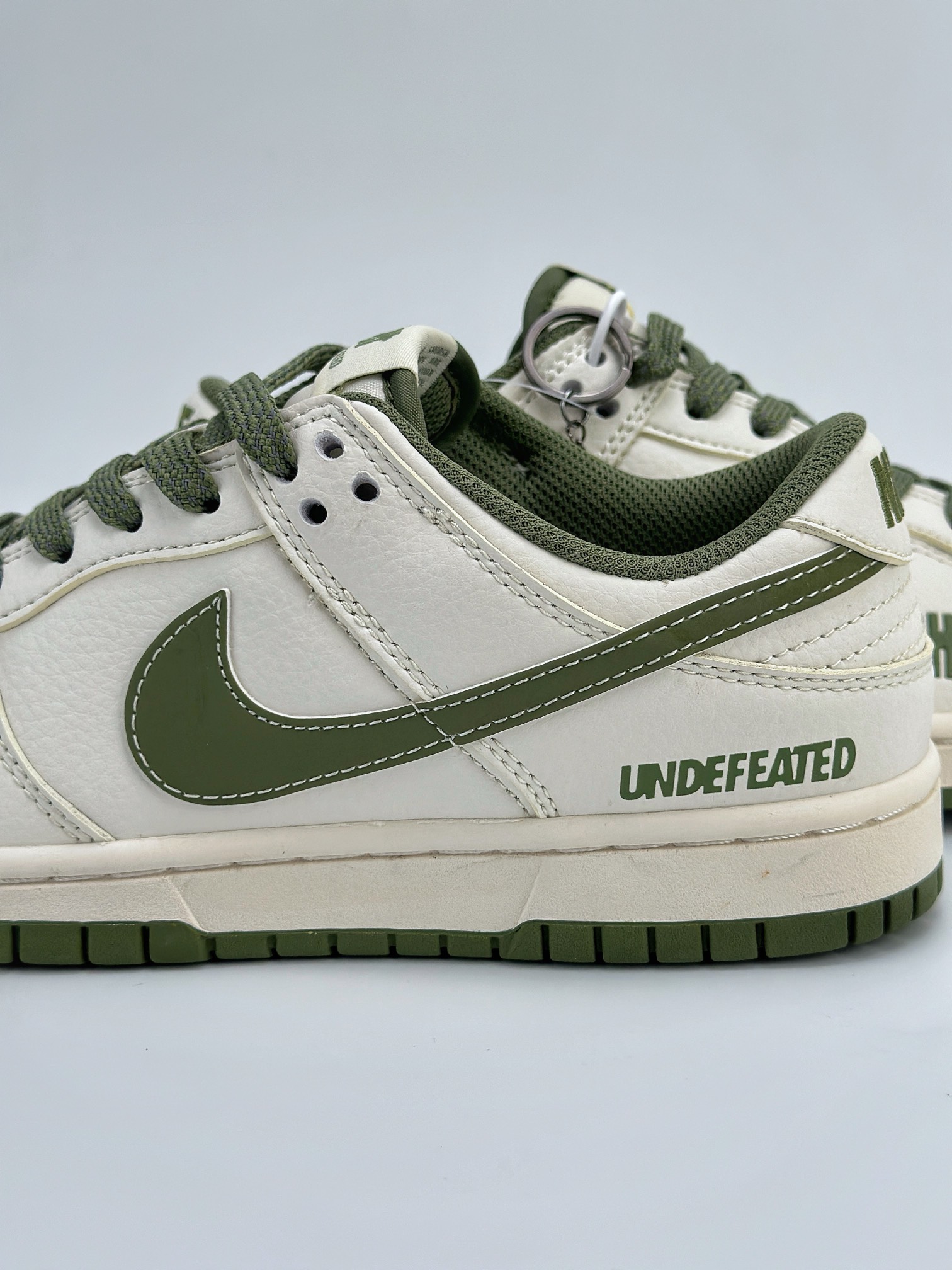 Nike SB Dunk Low x UNDEFEATED 米白绿 BB2699-211