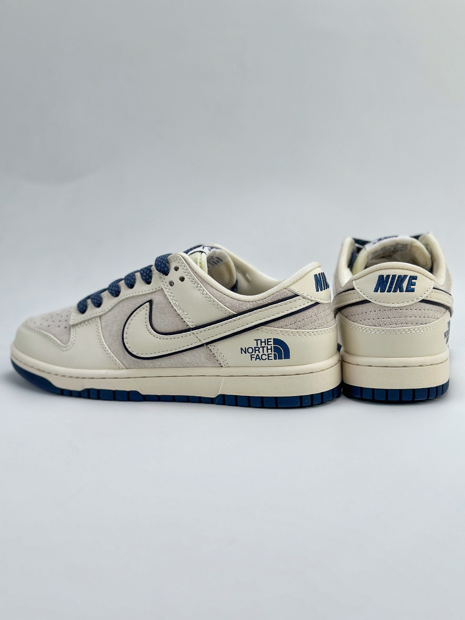 Nike SB Dunk Low x The North Face 白蓝满天星 XX2025-325