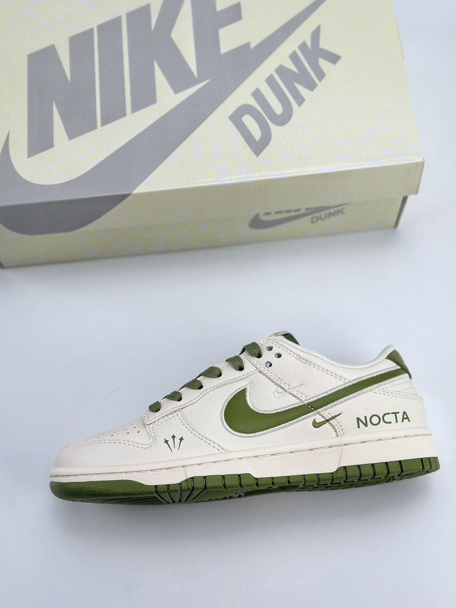 Nike SB Dunk Low x NOCTA 白绿双小钩 DQ1098-388