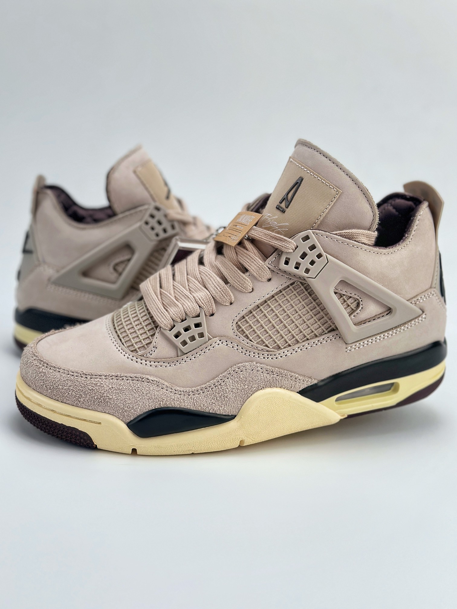 Air Jordan 4 Retro x Ma Maniere ”Fossil Stone” 淡粉 潮流复古篮球鞋 FZ4810-200