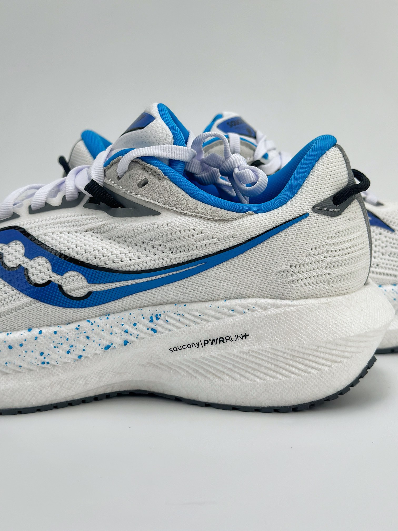 Saucony Triumph 21 索康尼胜利21代 旗舰级缓震型跑鞋 S20881-106