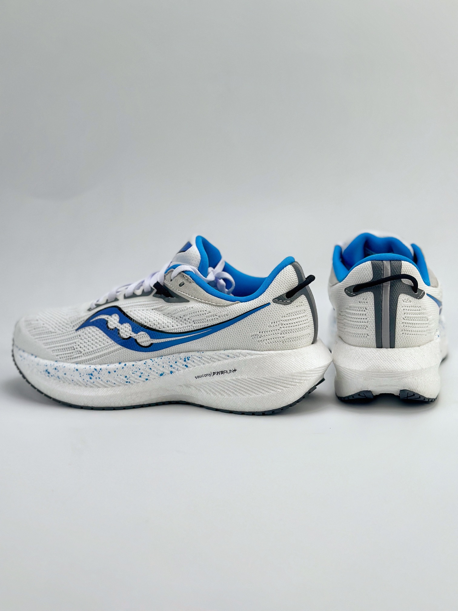 Saucony Triumph 21 索康尼胜利21代 旗舰级缓震型跑鞋 S20881-106