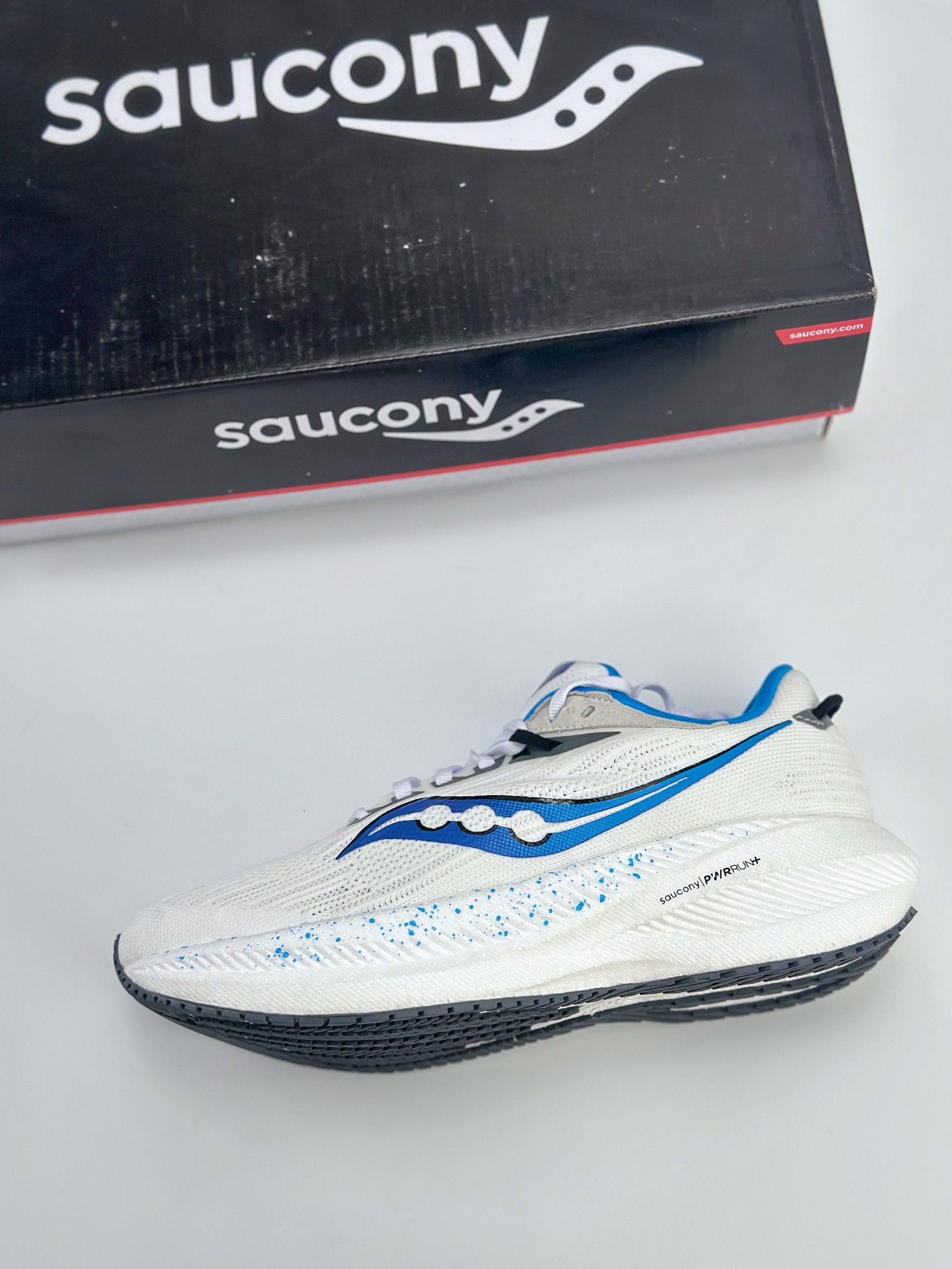 Saucony Triumph 21 索康尼胜利21代 旗舰级缓震型跑鞋 S20881-106