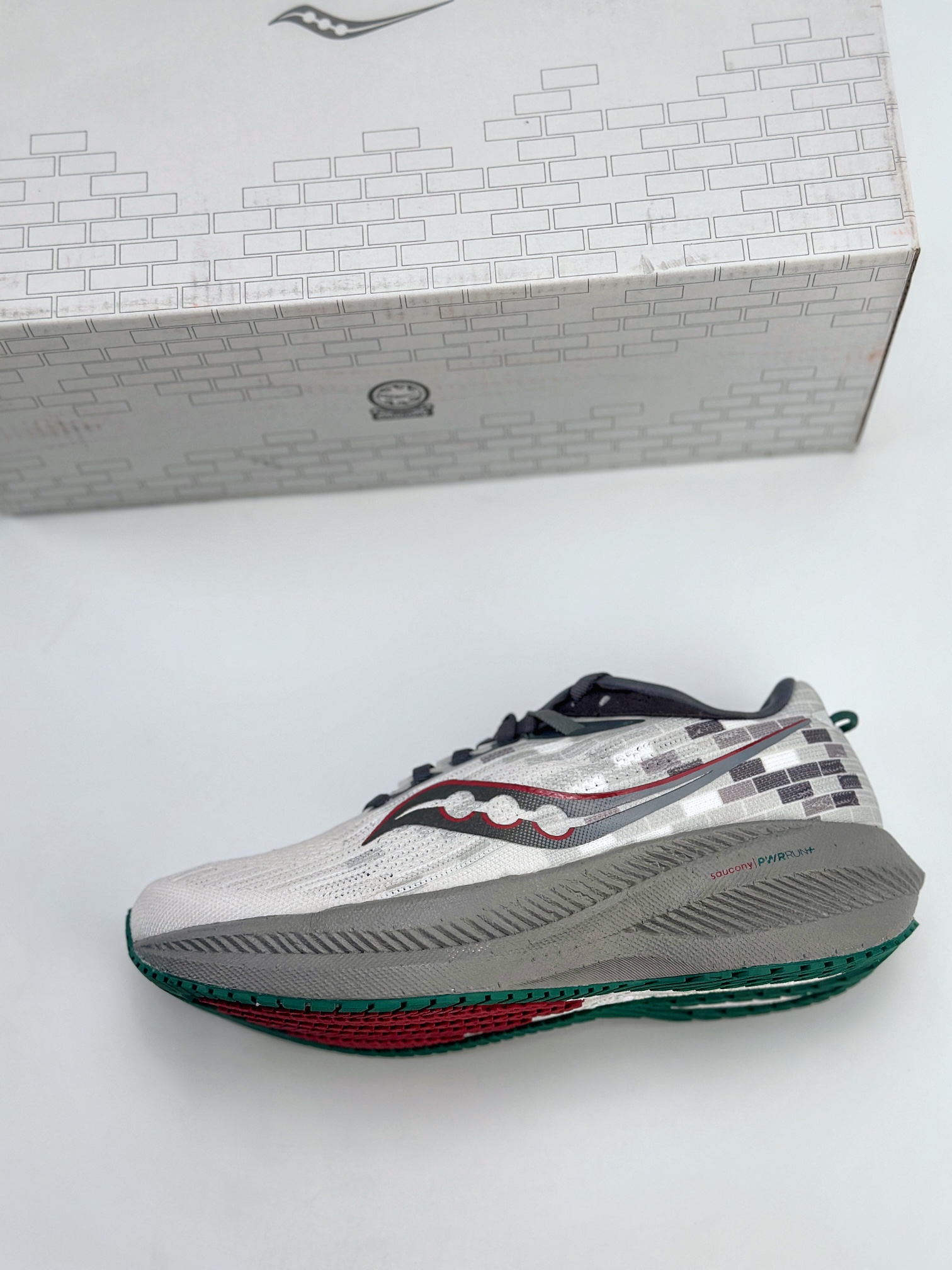 Saucony Triumph 21 索康尼胜利21代 上海限定 旗舰级缓震型跑鞋 S20881-215