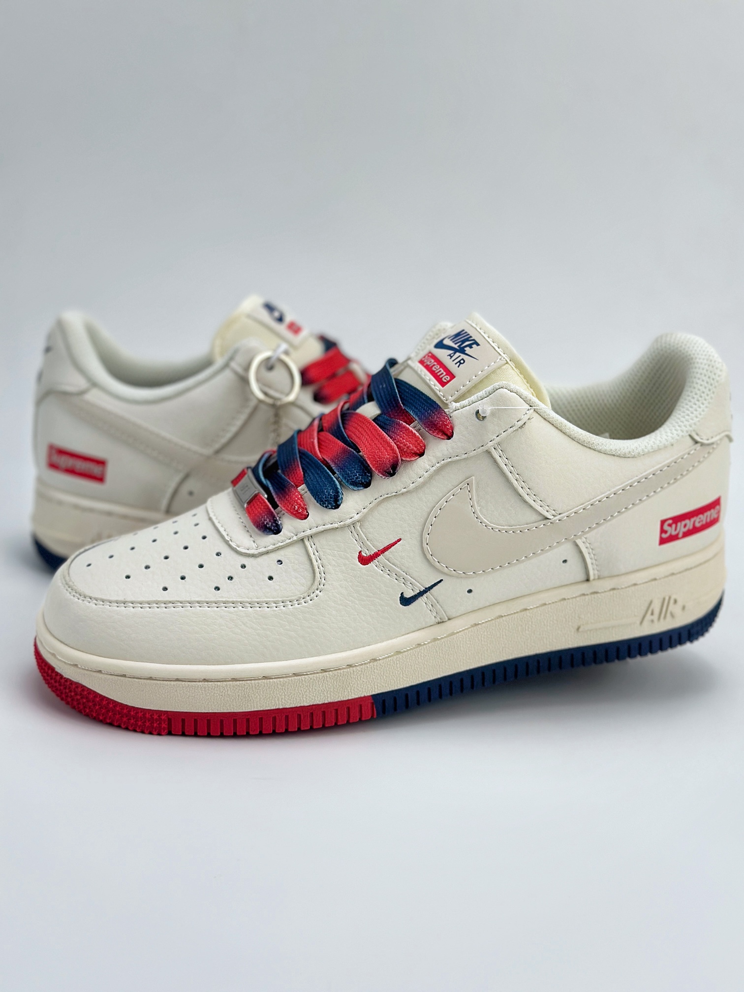 Nike Air Force 1 Low 07 x Supreme 白蓝红双小钩 XZ6188-008