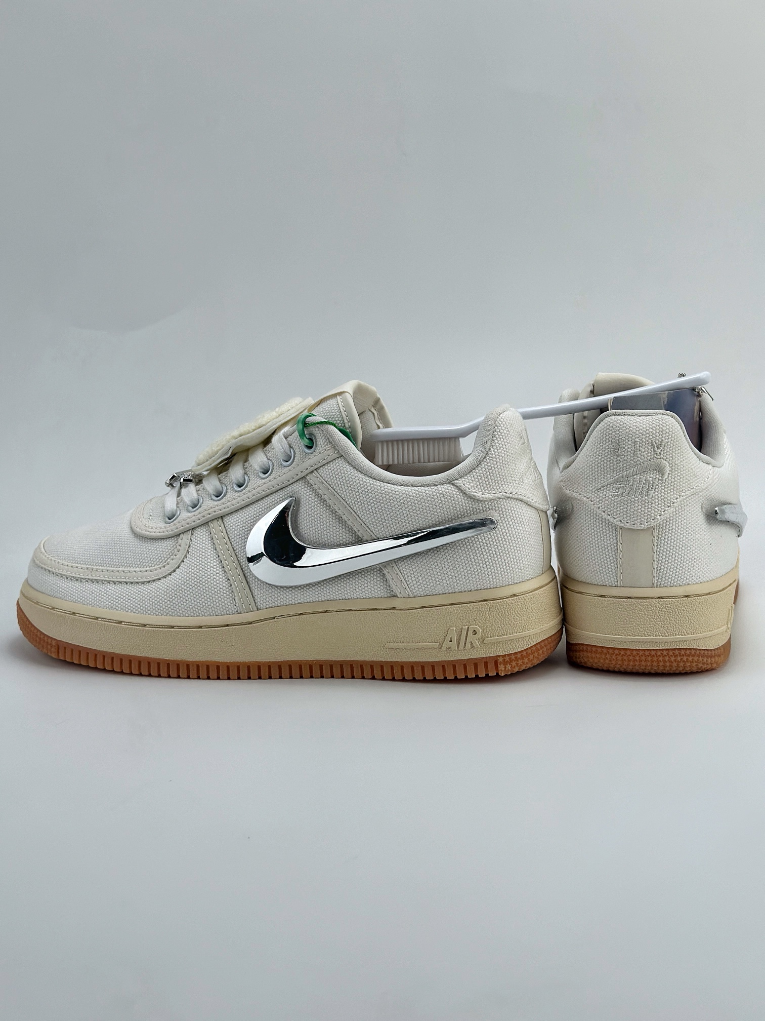 Nike Air Force 1 Low 07 x Travis Scott 换钩 米白银 AQ4211-101