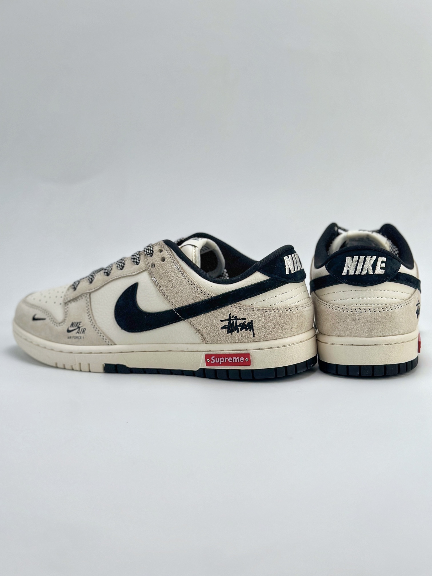 Nike SB Dunk Low x Stussy 白黑翻毛小钩满天星 SJ2068-270