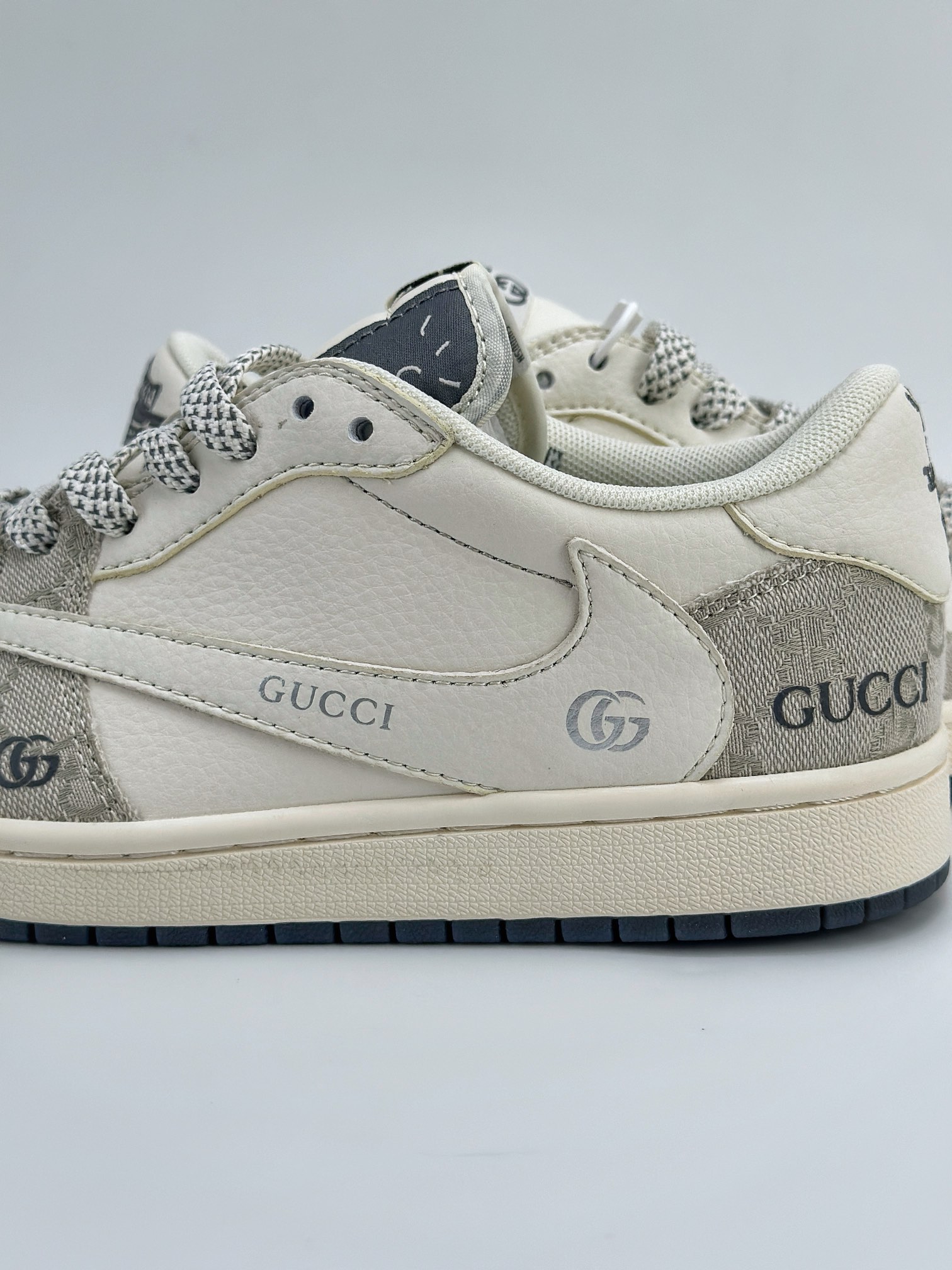 Travis Scott x Nike Air Jordan 1 Low x GUCCI 三方联名 XZ1658-002