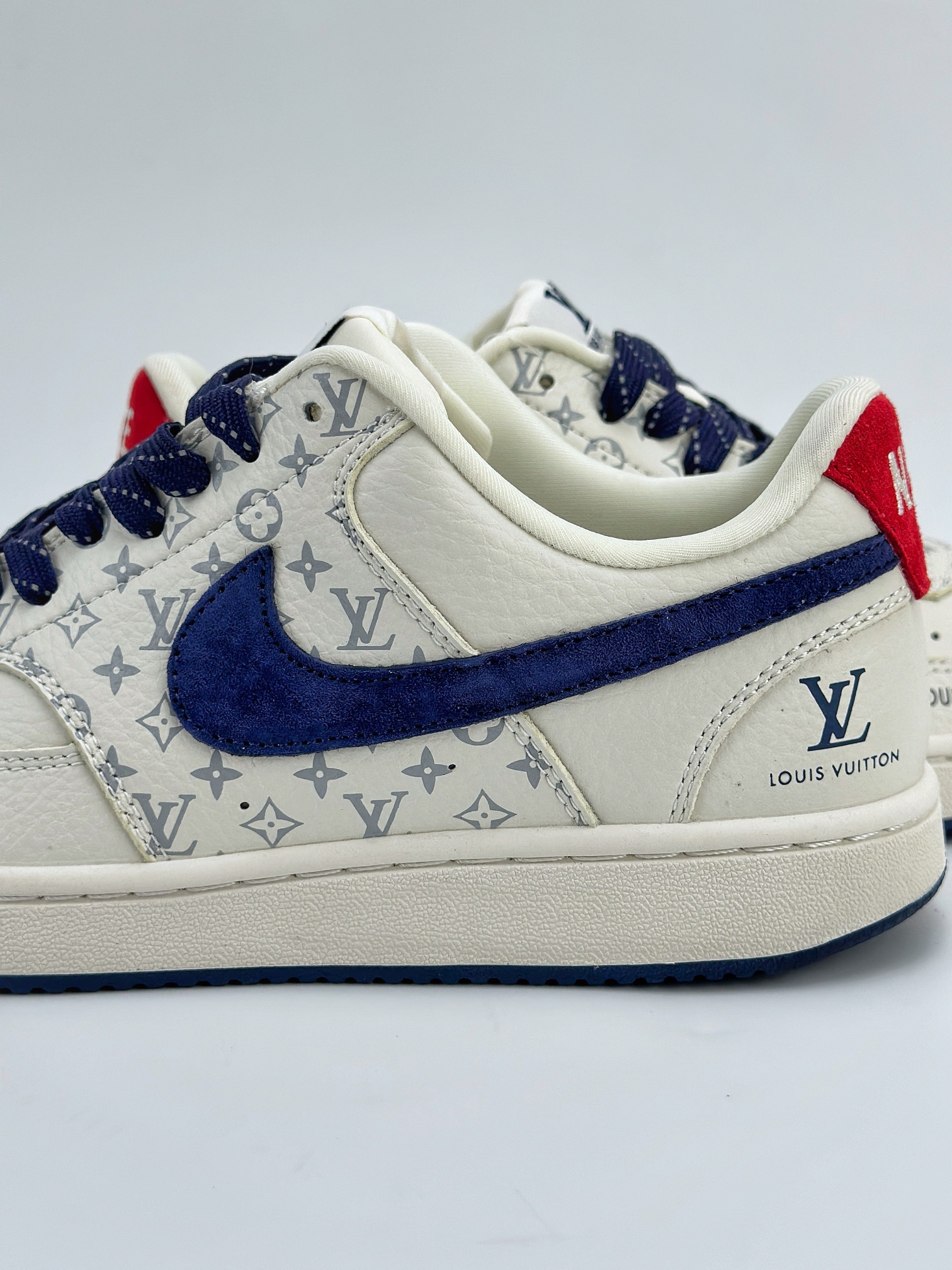 Nike Court Vision Low x Louis Vuitton 白蓝红 休闲运动板鞋 FD5188-222