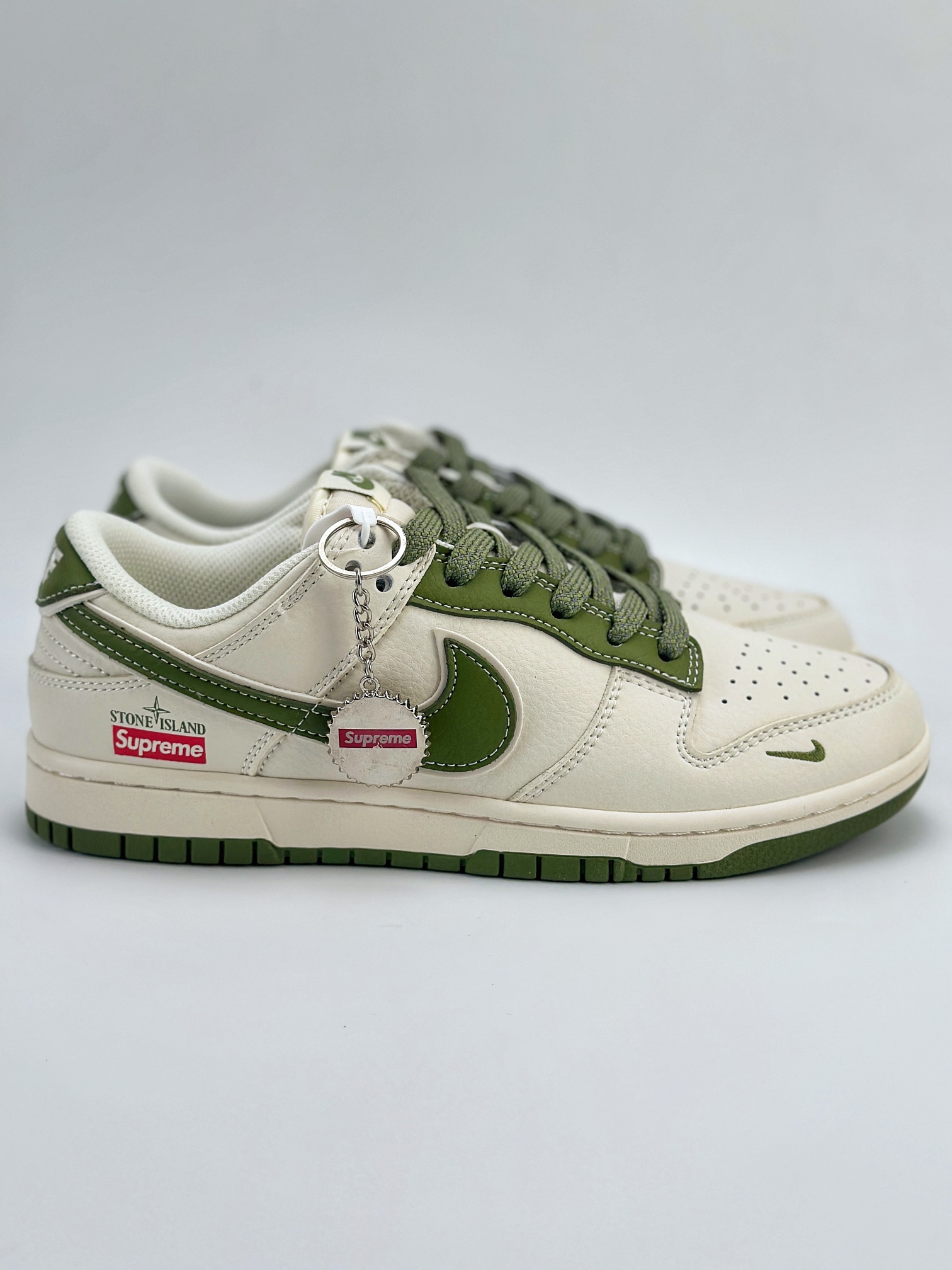 Nike SB Dunk Low x Supreme x Stone Island 白绿满天星 BB9966-004