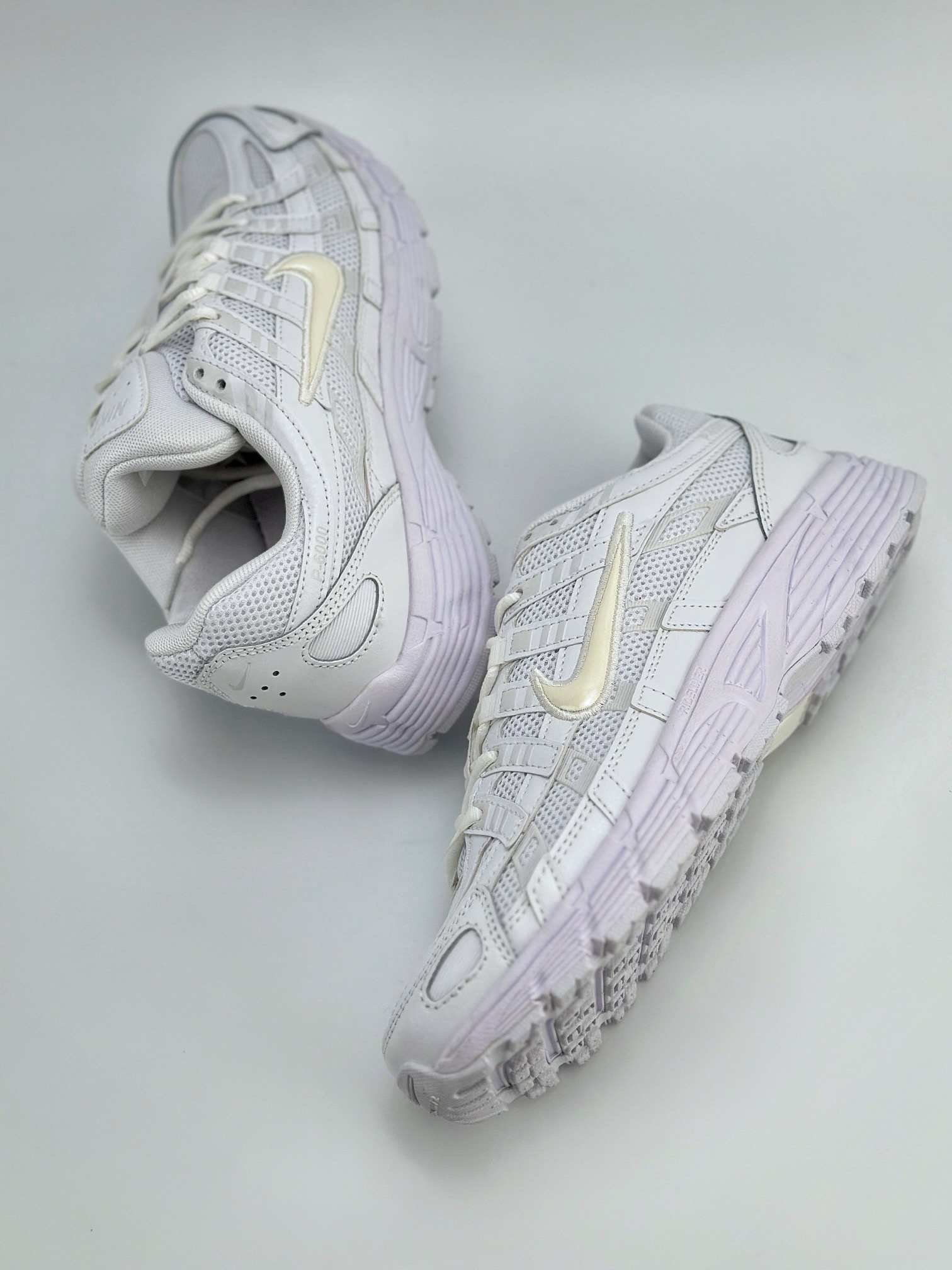 Nike P-6000 Initiator Running 耐克INS 白浅黄 复古休闲运动老爹鞋 CD6404-100