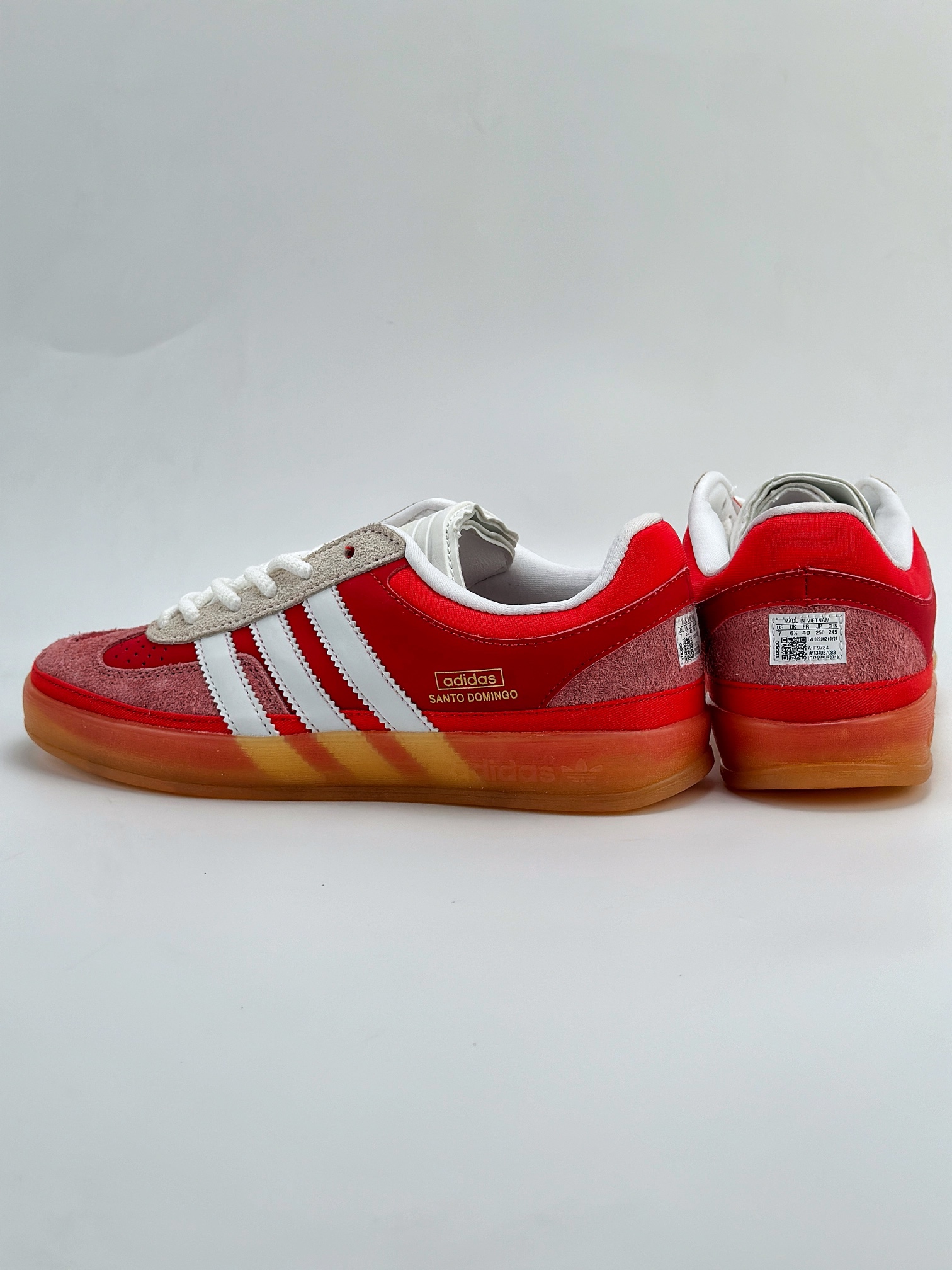 adidas Originals Gazelle INdoor x Bad Bunny 坏痞兔红白 三叶草休闲防滑耐磨低帮板鞋 IF9734