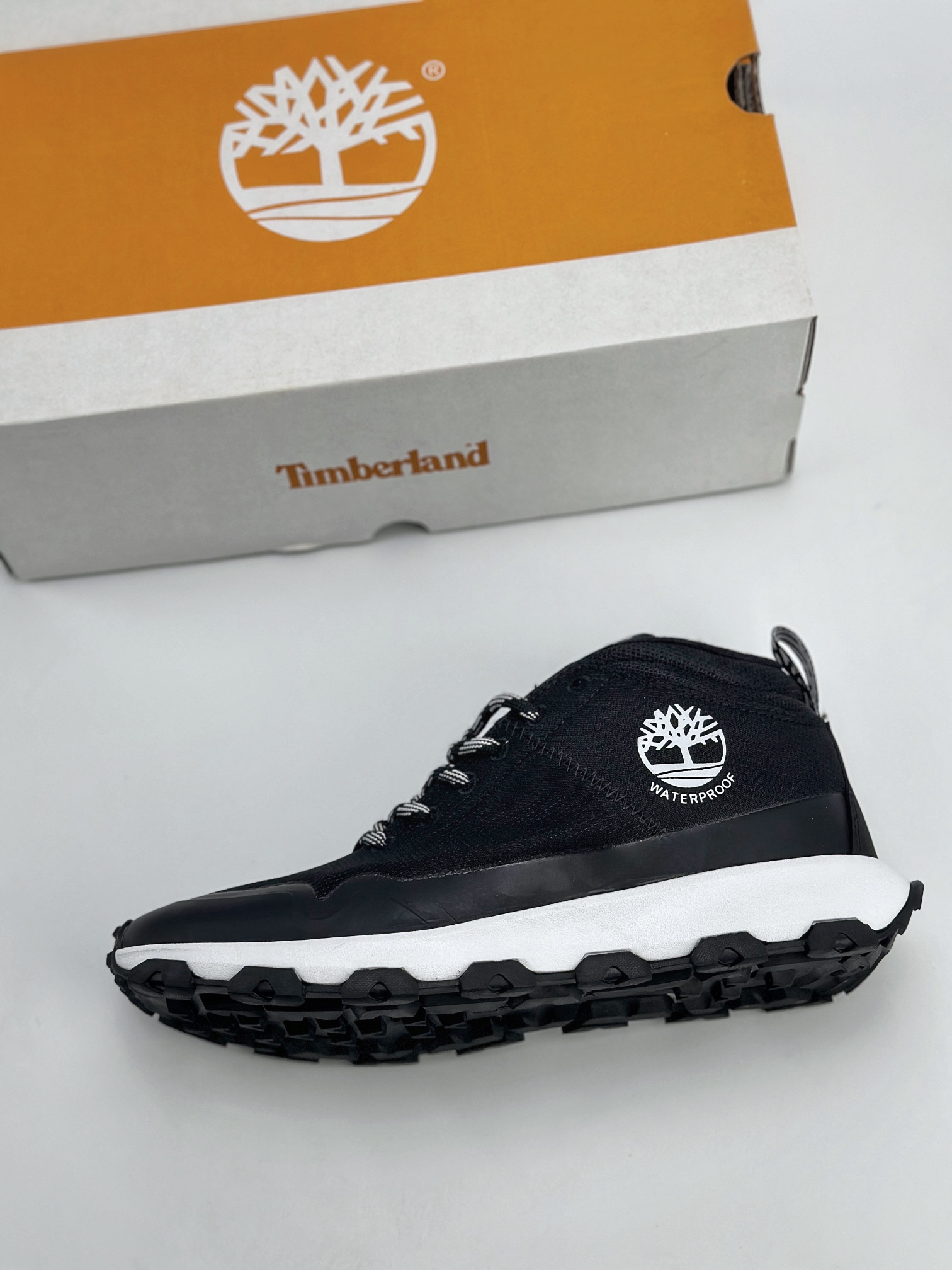 Timberland添柏岚/天伯伦 户外休闲时尚马丁靴系列 TB 0A62BB 231