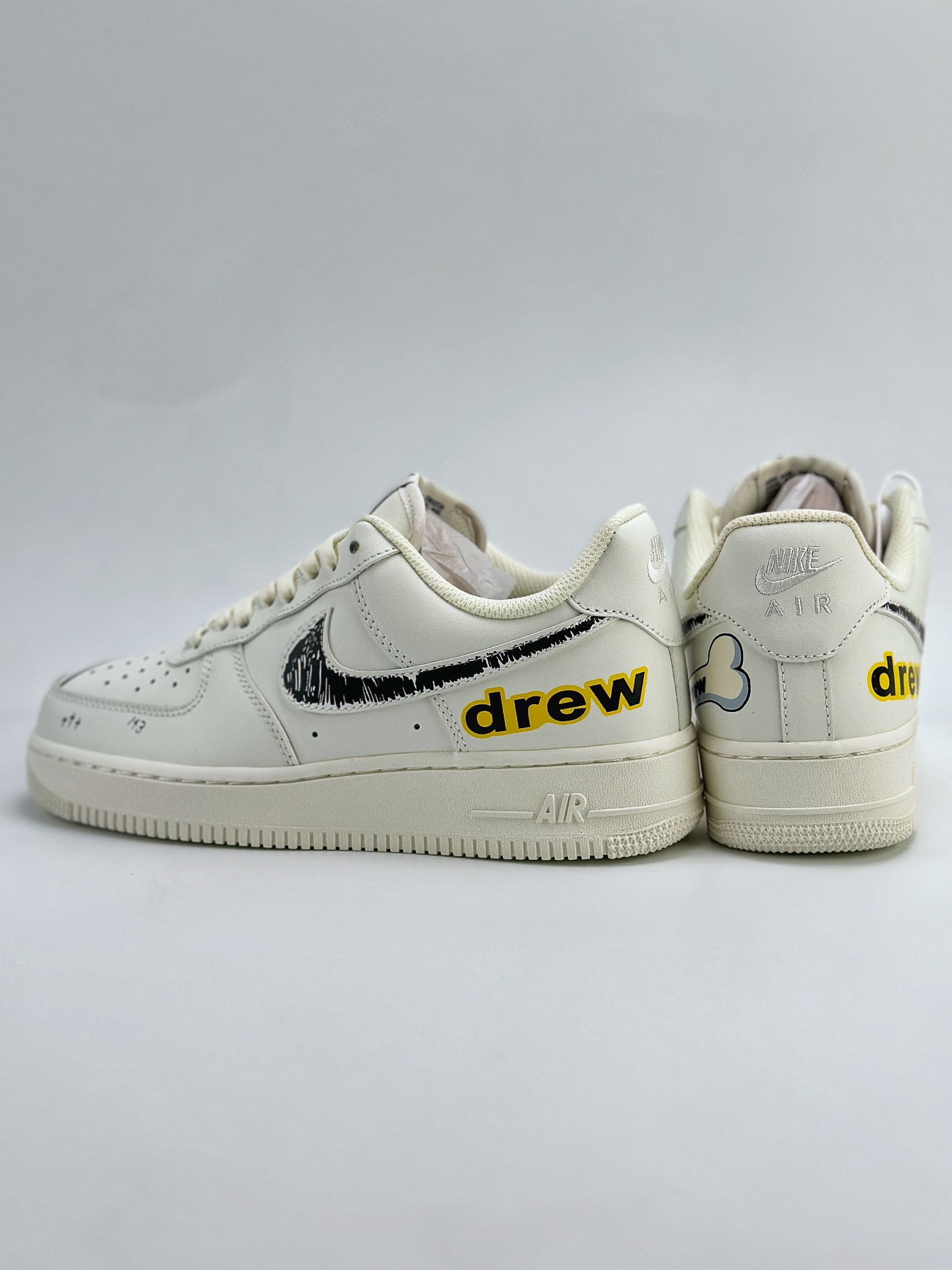 Nike Air Force 1 Low 07 奶白涂鸦 CW2288-663