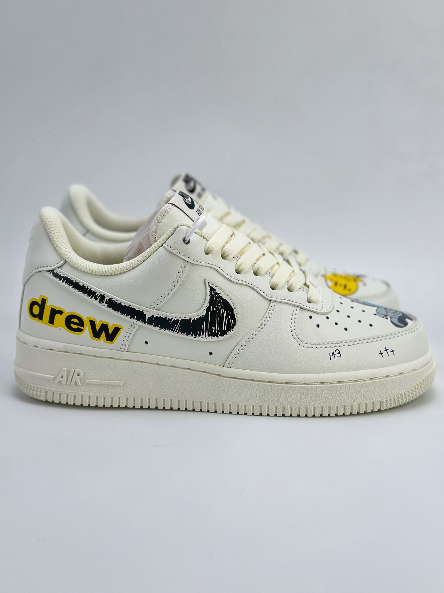 Nike Air Force 1 Low 07 奶白涂鸦 CW2288-663