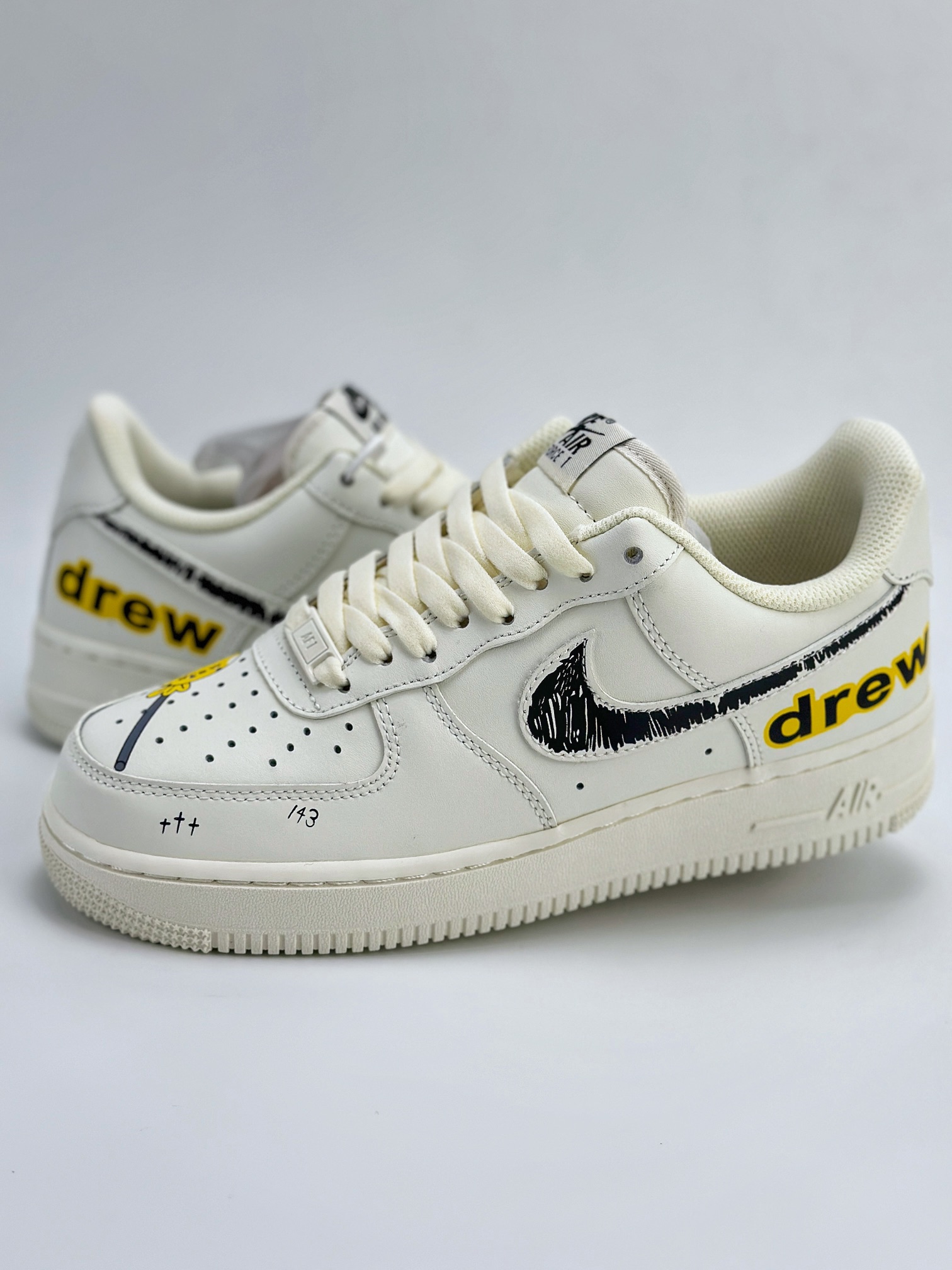 Nike Air Force 1 Low 07 奶白涂鸦 CW2288-663