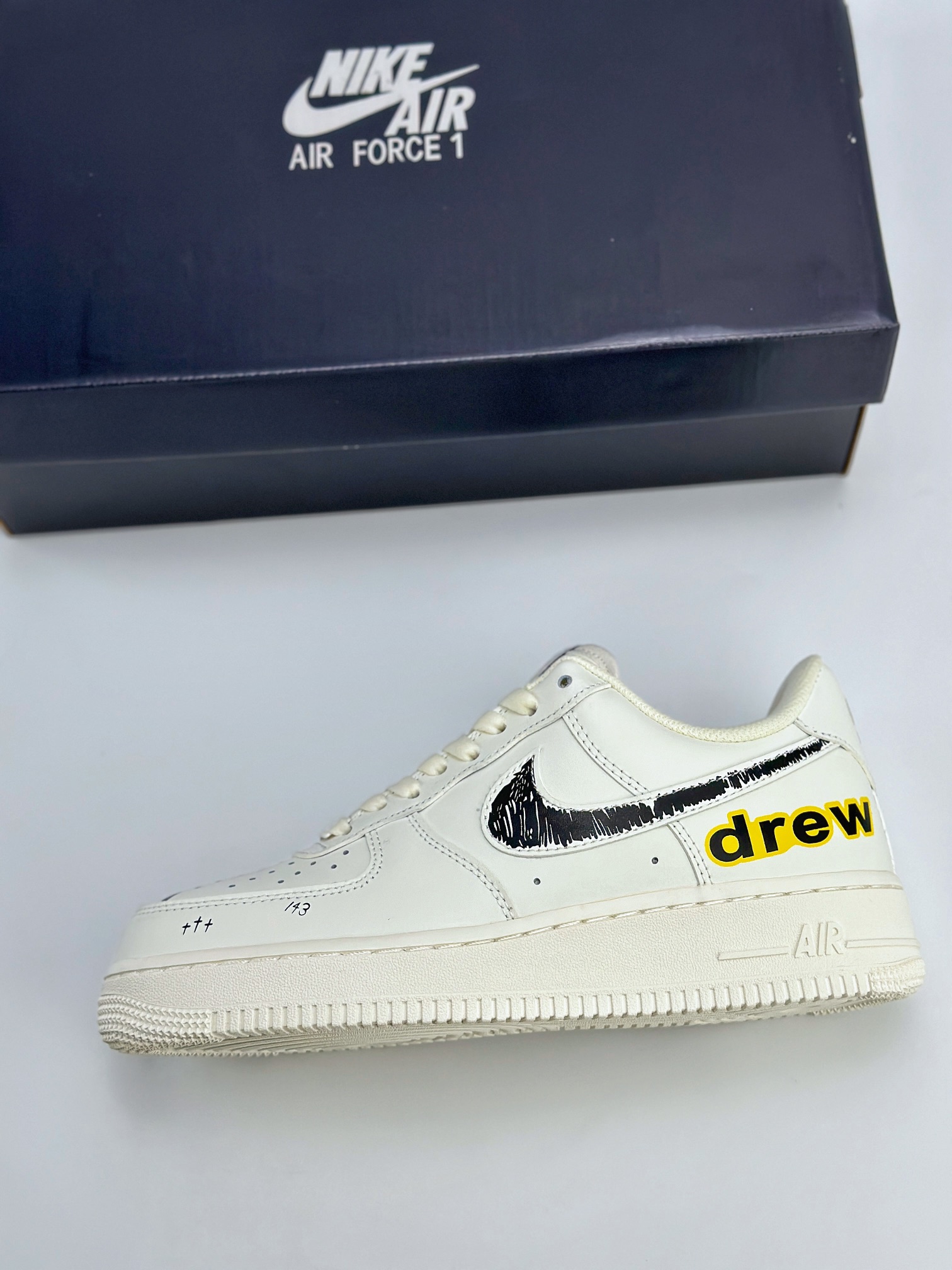 Nike Air Force 1 Low 07 奶白涂鸦 CW2288-663