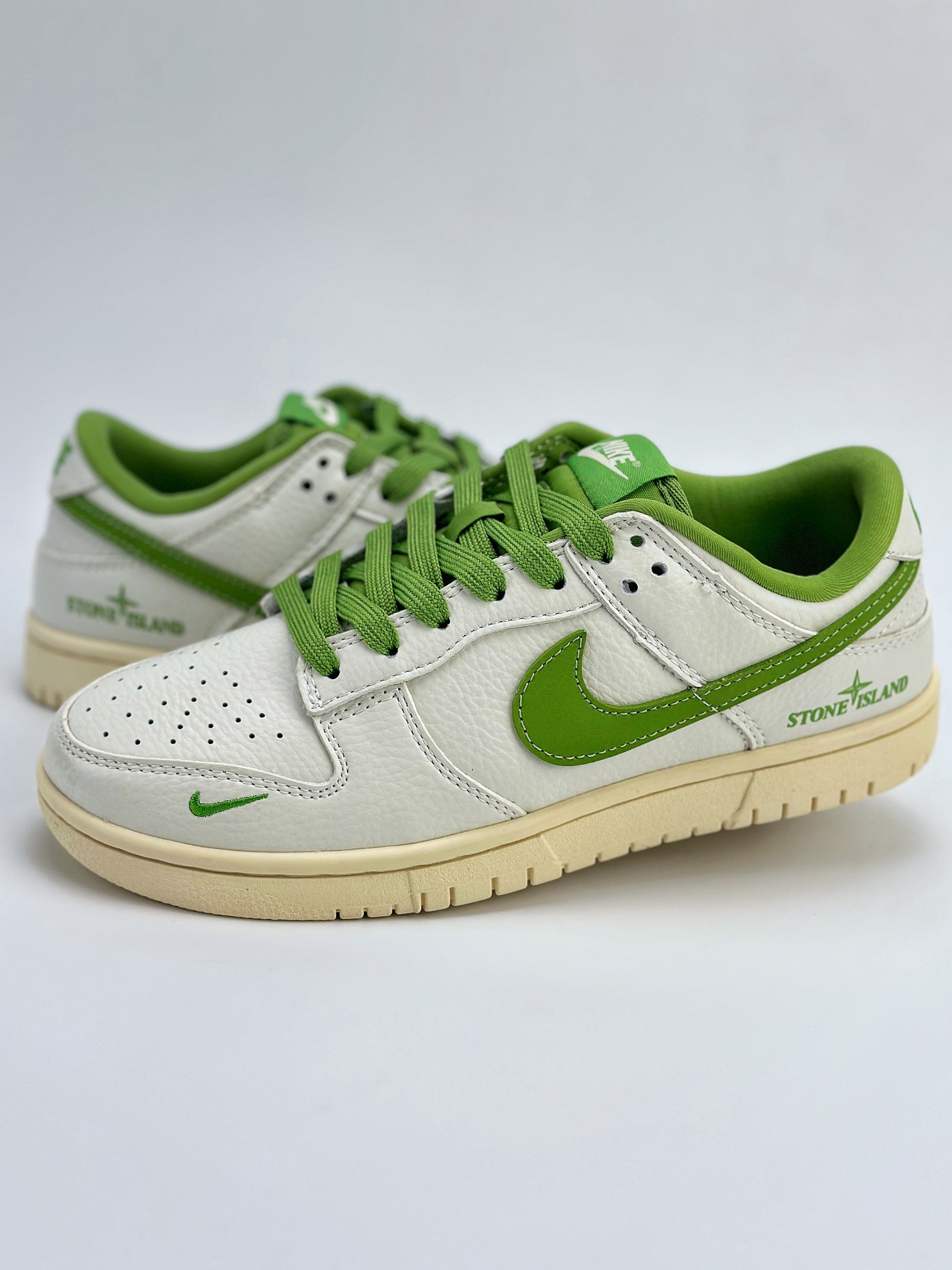 Nike SB Dunk Low x Stone Island 米白绿满天星 XB3802-348