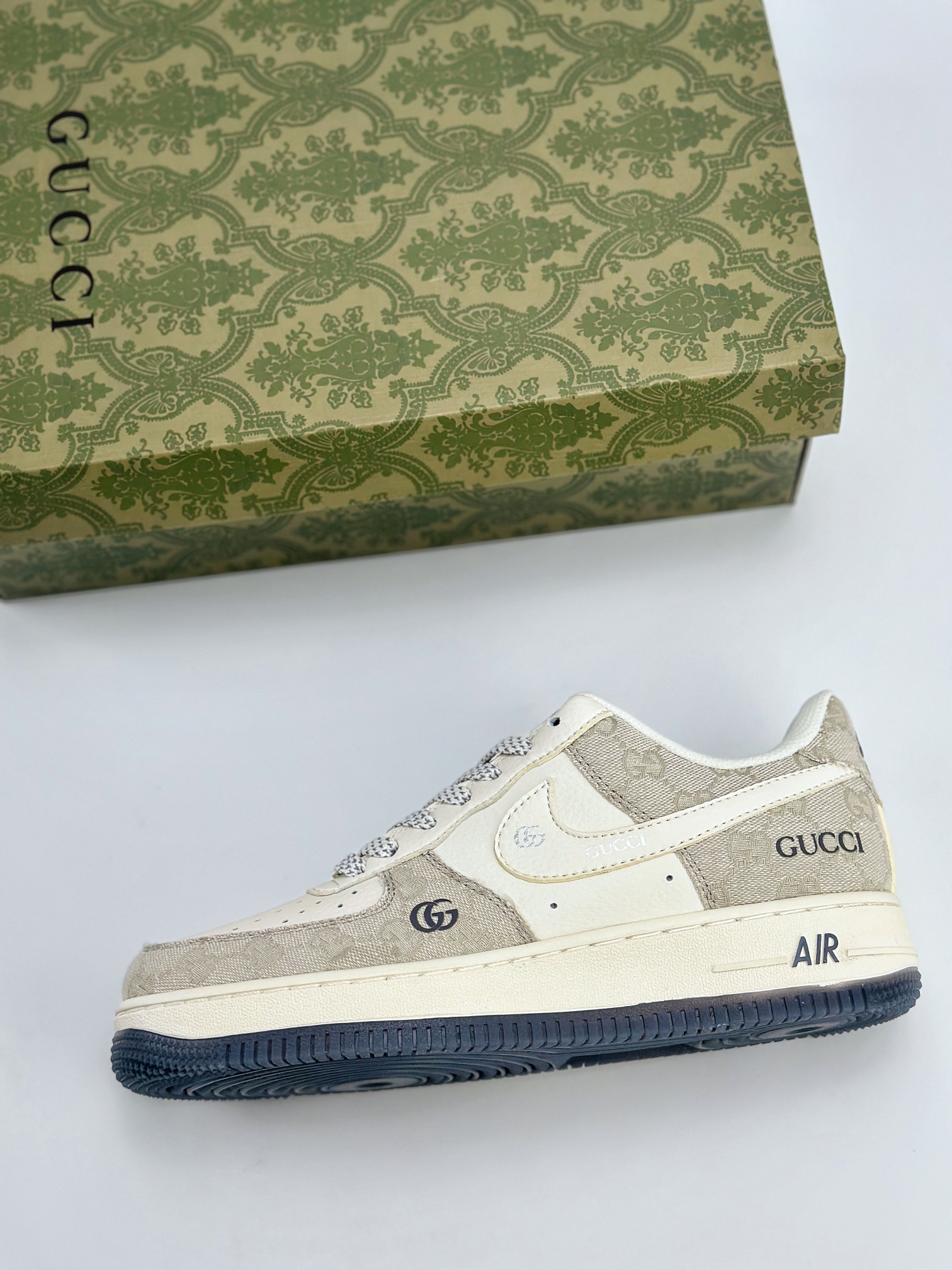 Nike Air Force 1 Low 07 x GUCCI 白灰帆布满天星 BB9577-102