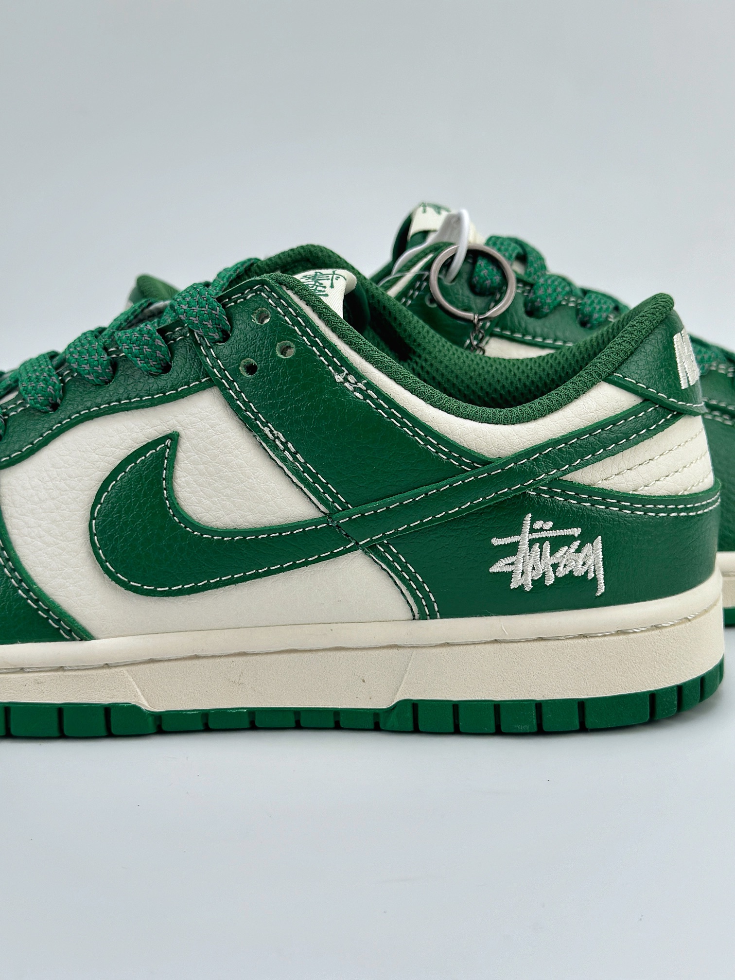 Nike SB Dunk Low x Stuy 斯图西白绿 BB9898-005