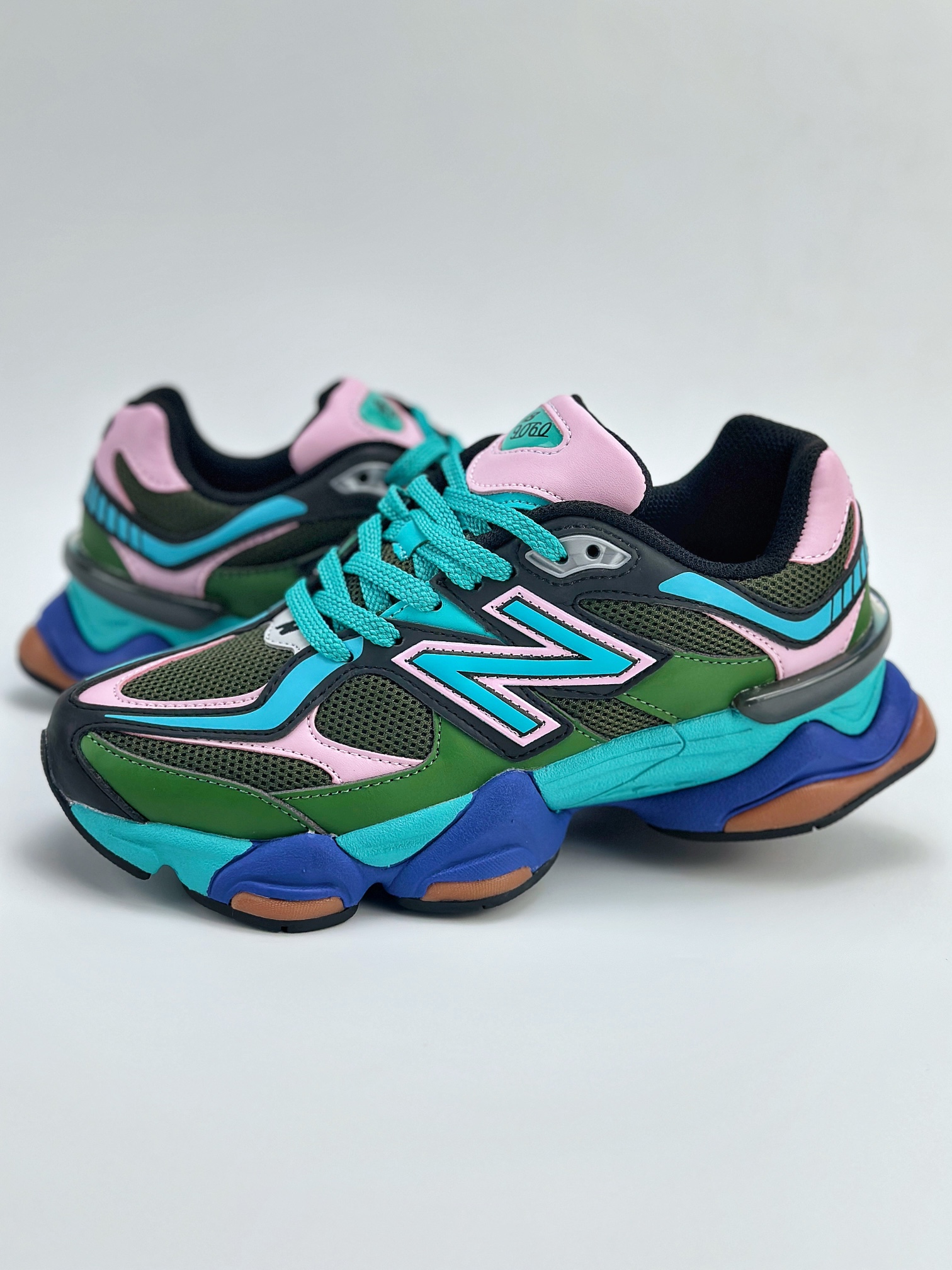 Joe Freshgoods x New Balance 版本 NB9060 联名款 复古休闲运动慢跑鞋 U9060BBG