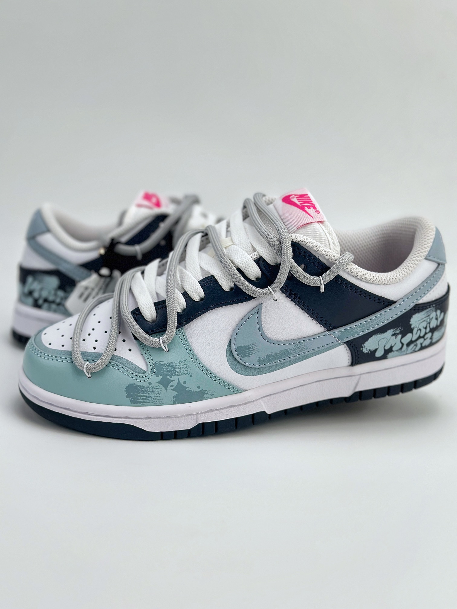 Nike SB Dunk Low 解构 泼墨涂鸦 灰绿 FB9109-401